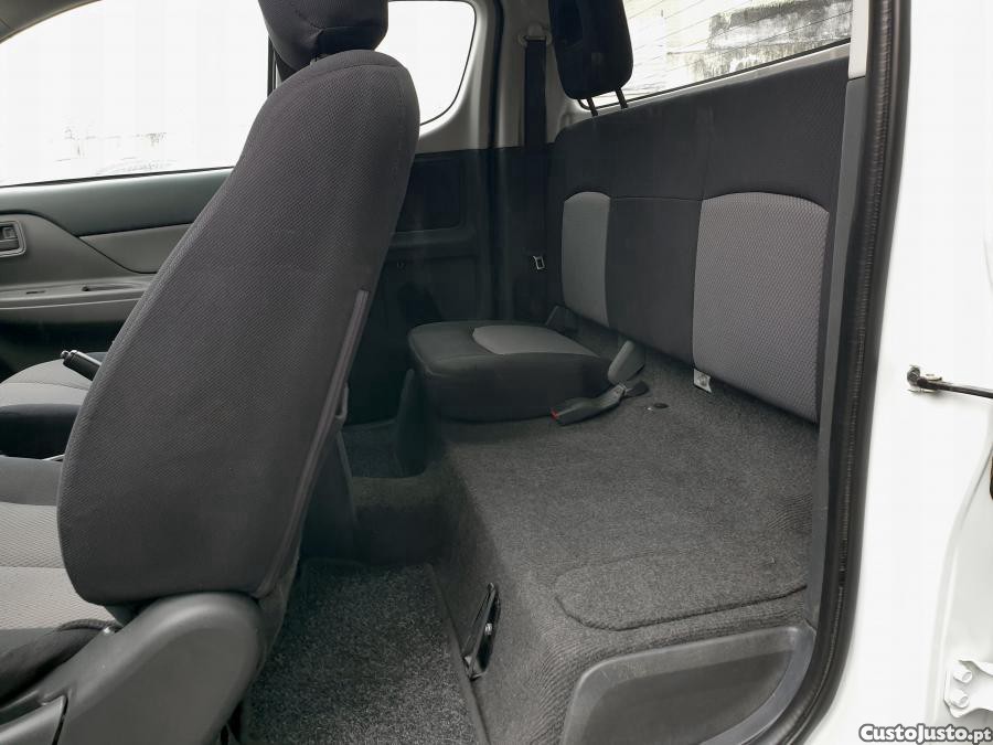 Mitsubishi L200 2.4 DI-D Club Invite — fotografia 11