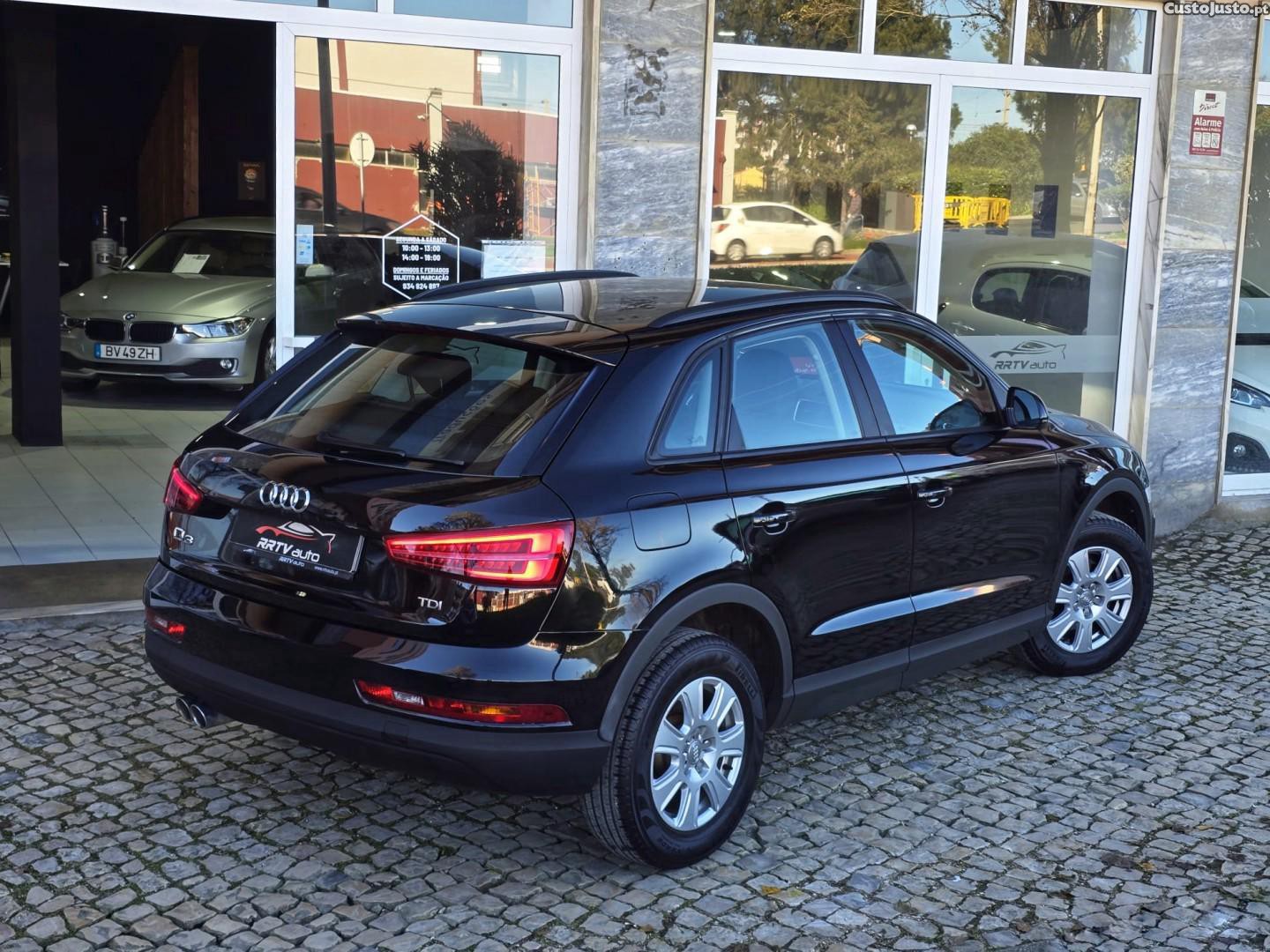 Audi Q3 2.0 TDI design — fotografia 24