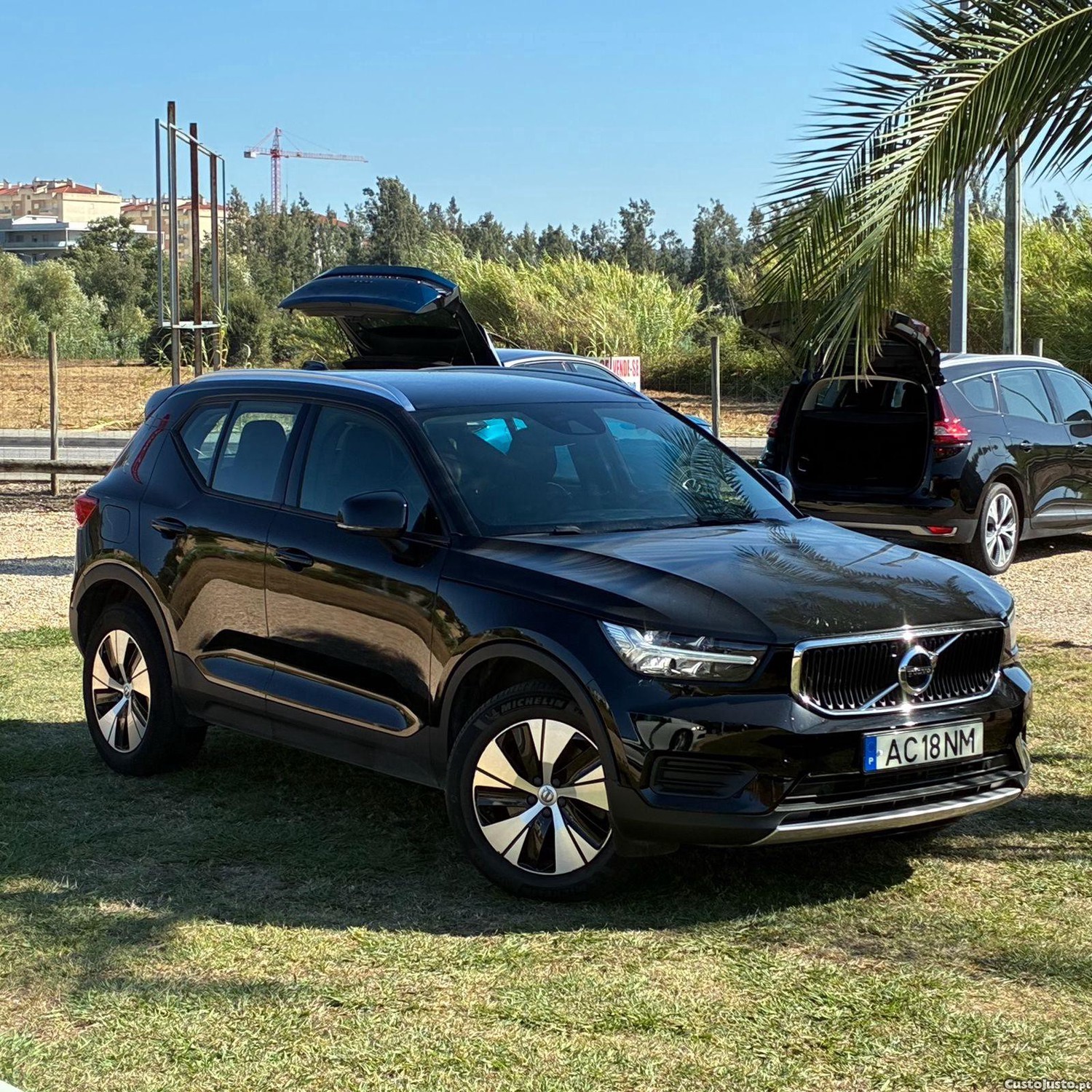 Volvo XC40 T5 Momentum Plus · Nacional - 20 foto 2