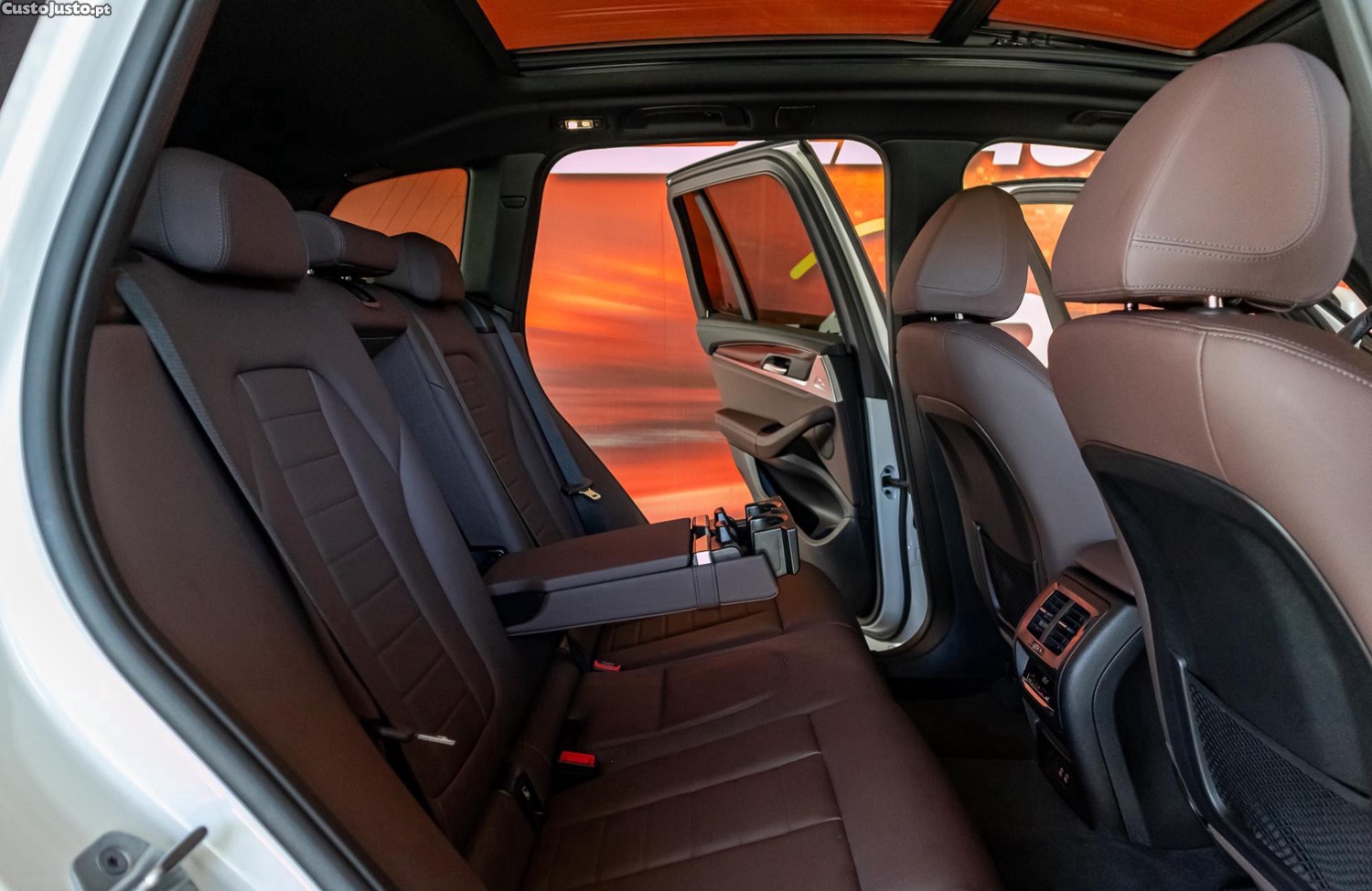 BMW iX3 Inspiring — fotografia 4