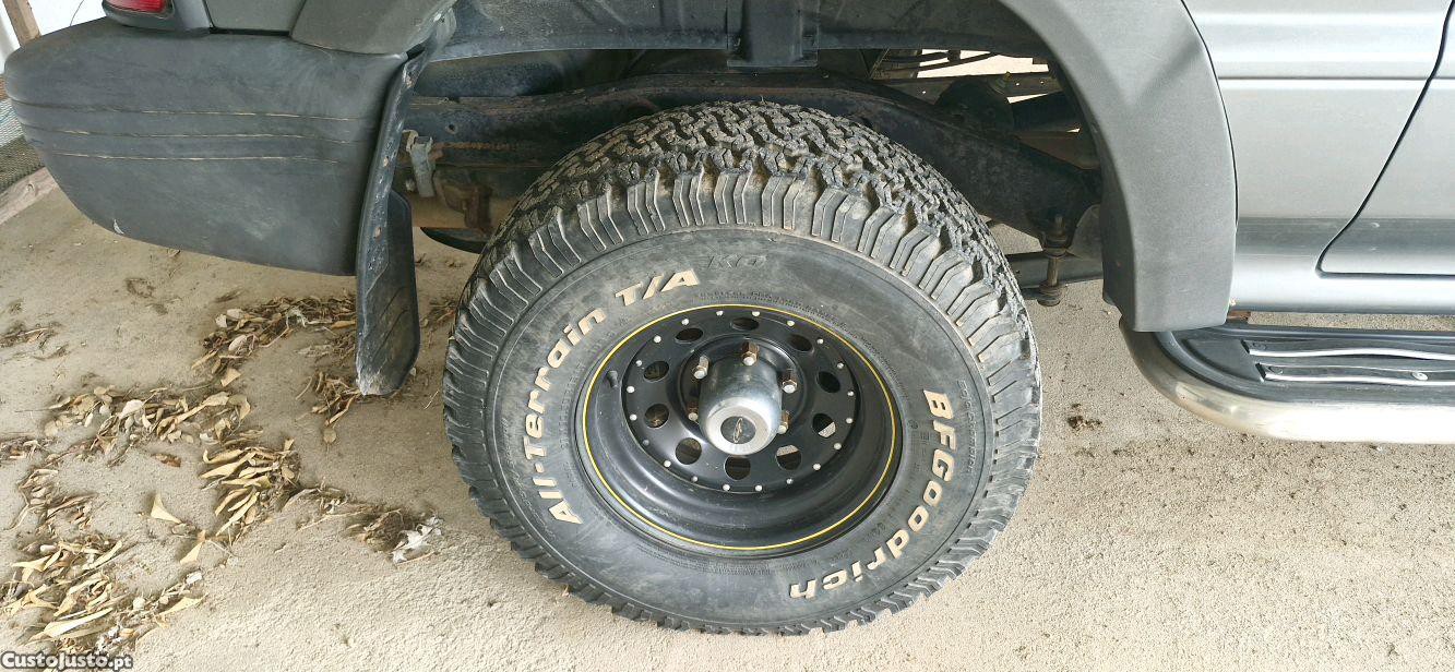 Mitsubishi Pajero GLX — fotografia 3
