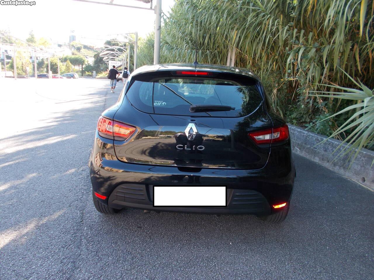 Renault Clio 1.5 dCi Limited EDition - 19 foto 4