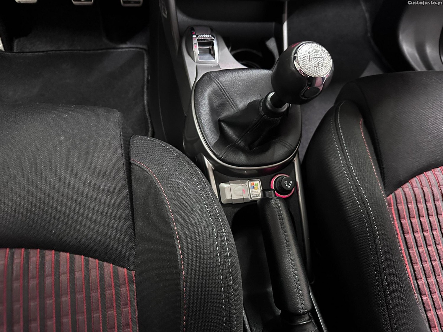 Alfa Romeo MiTo 1.3 JTD Progression — fotografia 8
