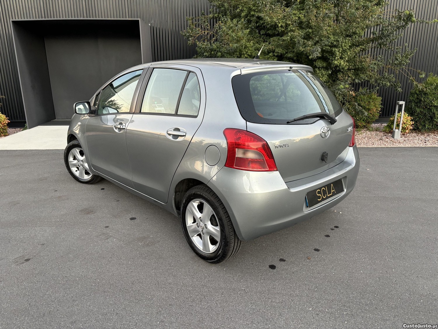 Toyota Yaris Nacional — fotografia 3