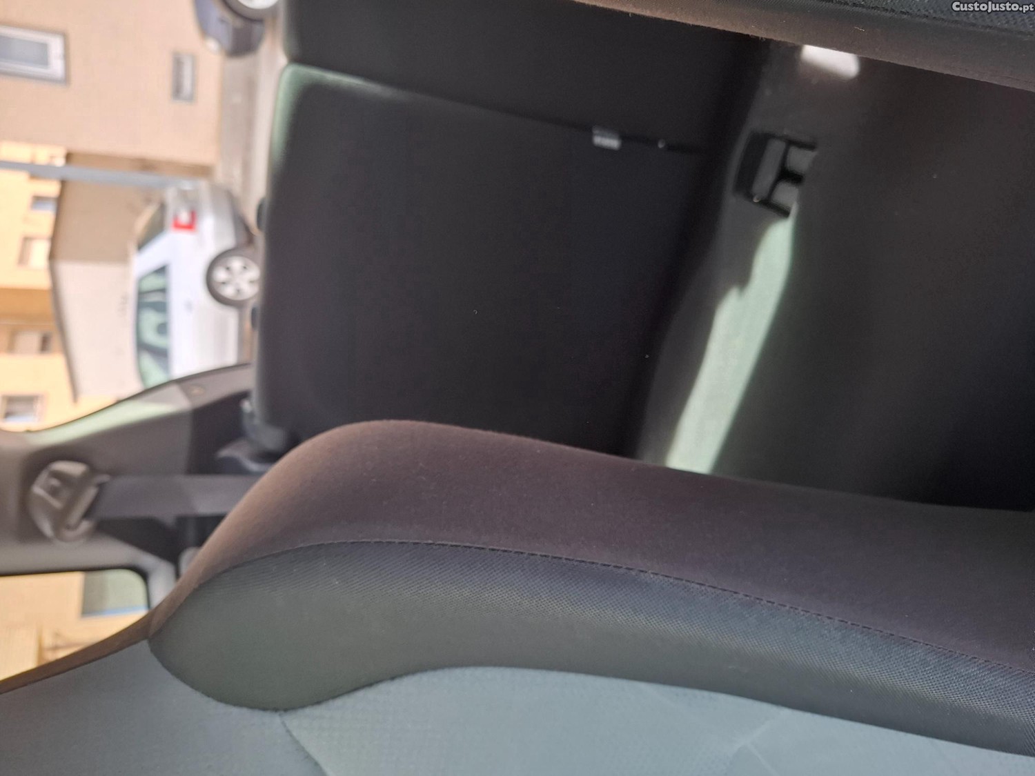 Toyota iQ Toyota IQ — photo 3