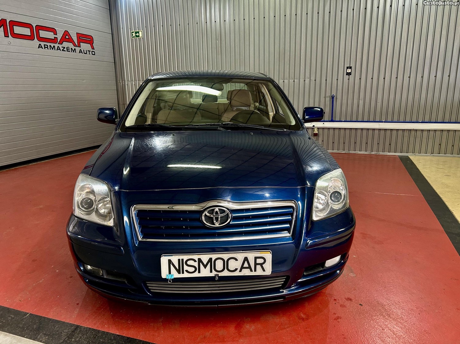 Toyota Avensis Muito bom estado 129 mês iuc antigo  - 03 foto 2