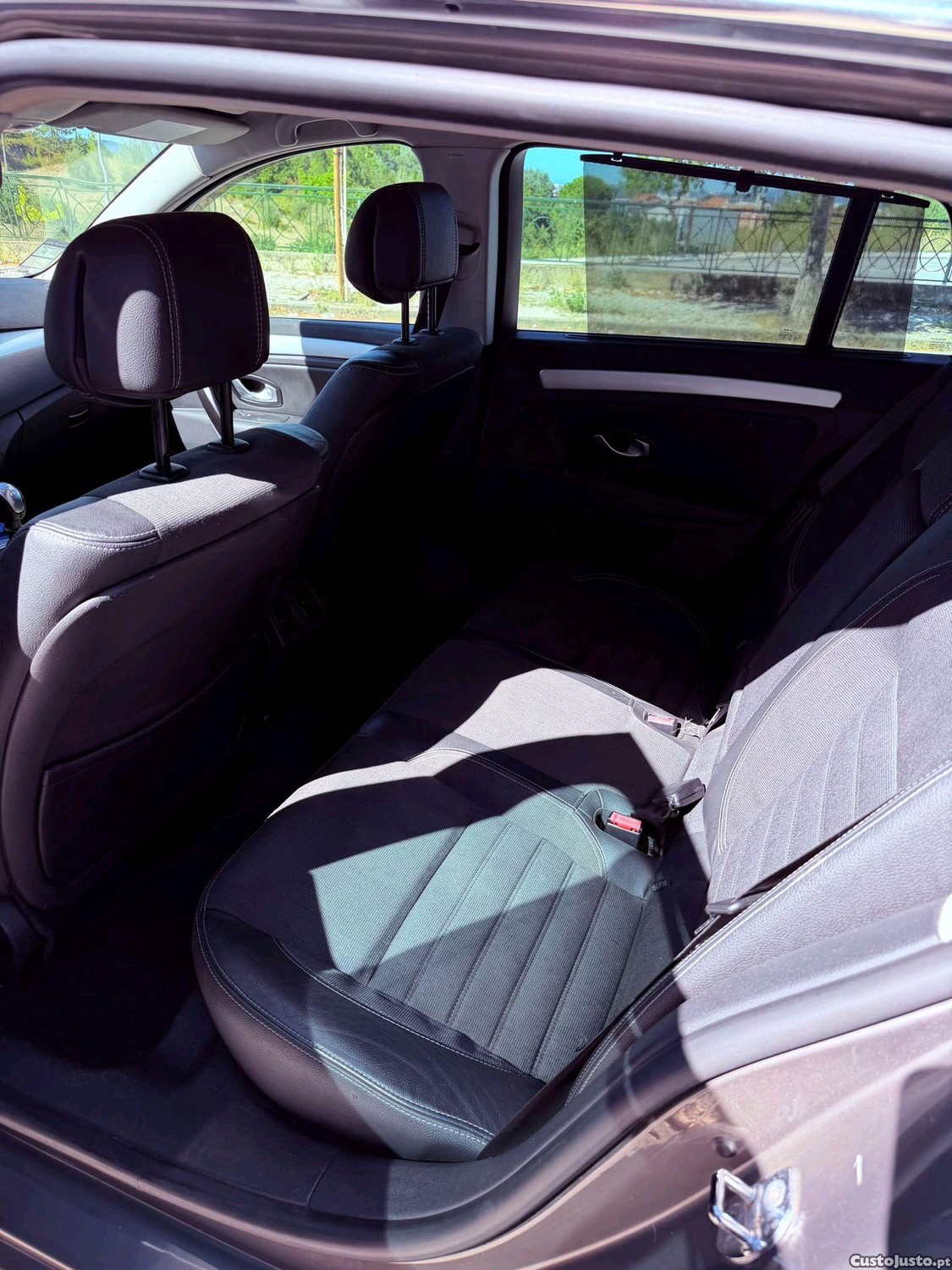 Renault Laguna Break 1.5dci Bom estado — fotografia 5