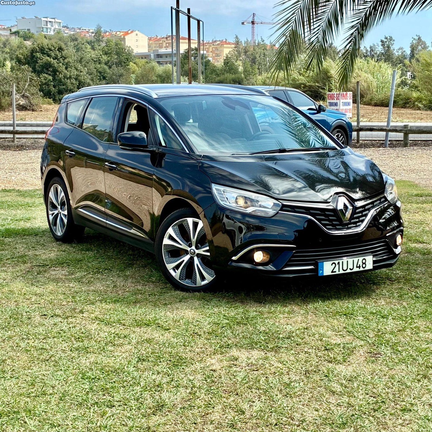 Renault Grand Scénic 1.5 Hybrid Assist · Nacional - 18 foto 2