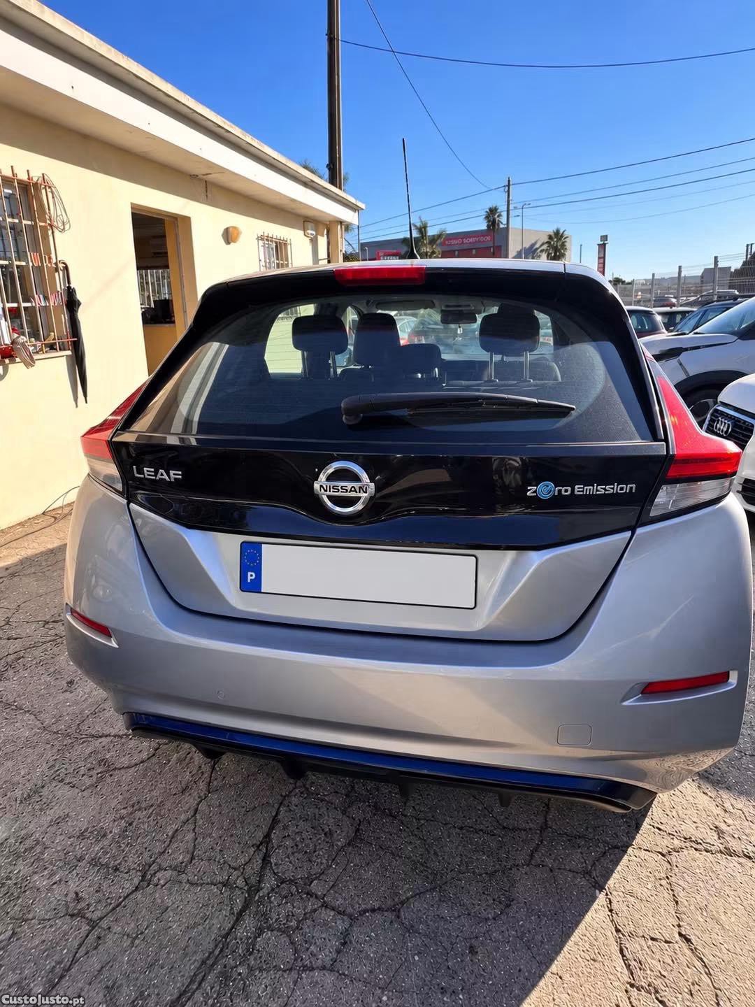 Nissan Leaf Zero Emission — fotografia 11