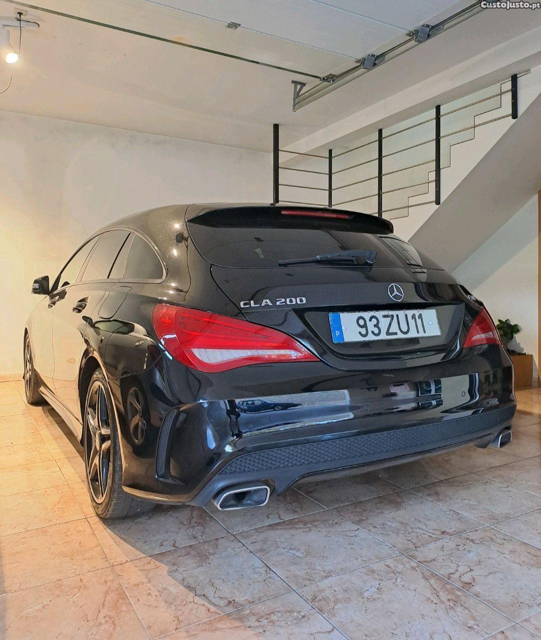 Mercedes-Benz CLA 200 Shooting Brake AMG Line Automatic - 15 foto 4