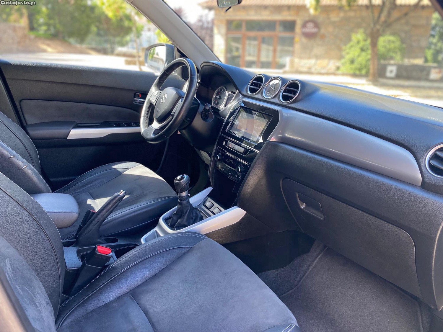 Suzuki Vitara 1.6 DDiS 4x4 AllGrip Comfort — fotografia 5