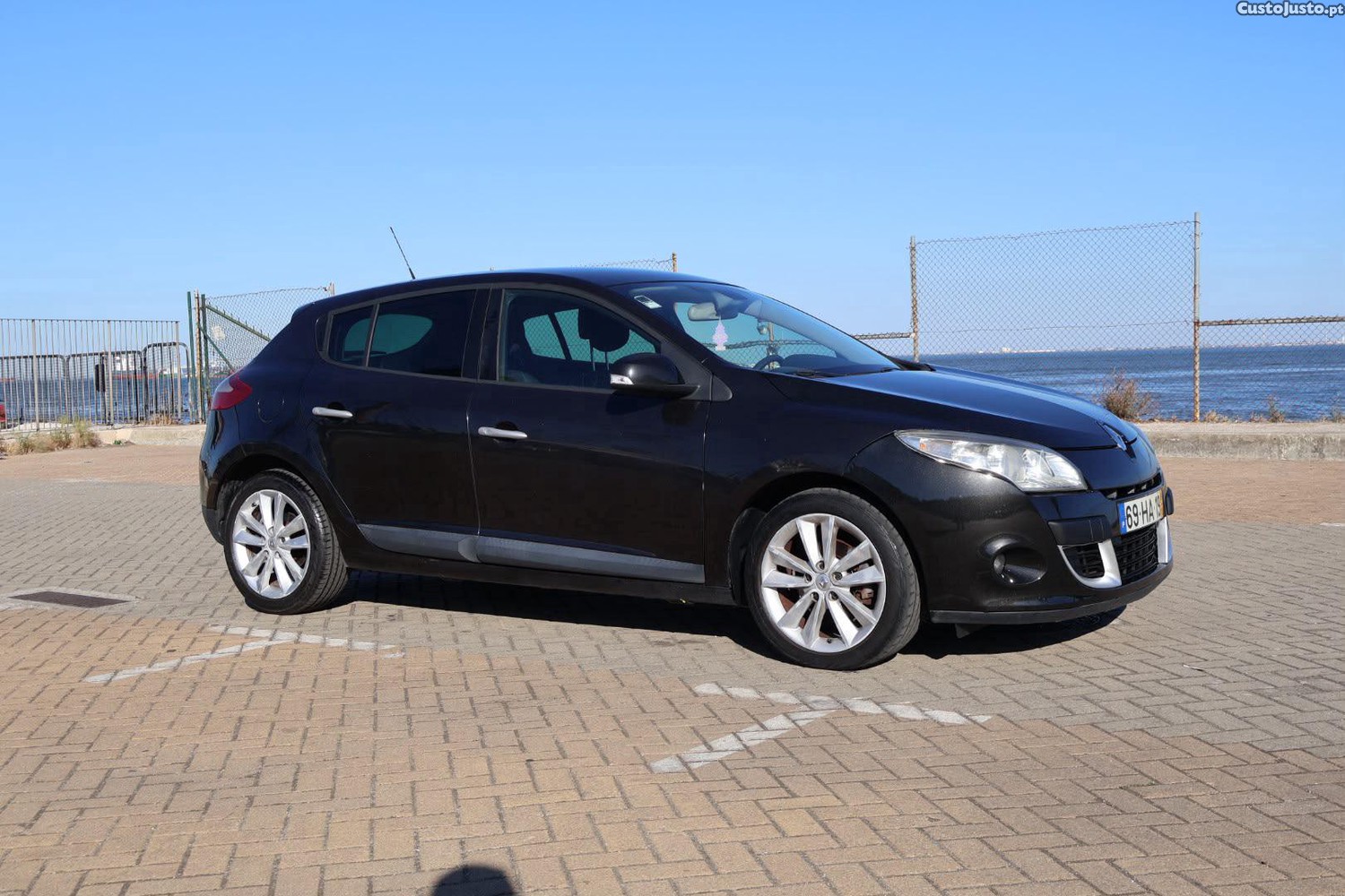 Renault Mégane 1.5 Dci Dynamic — fotografia 16