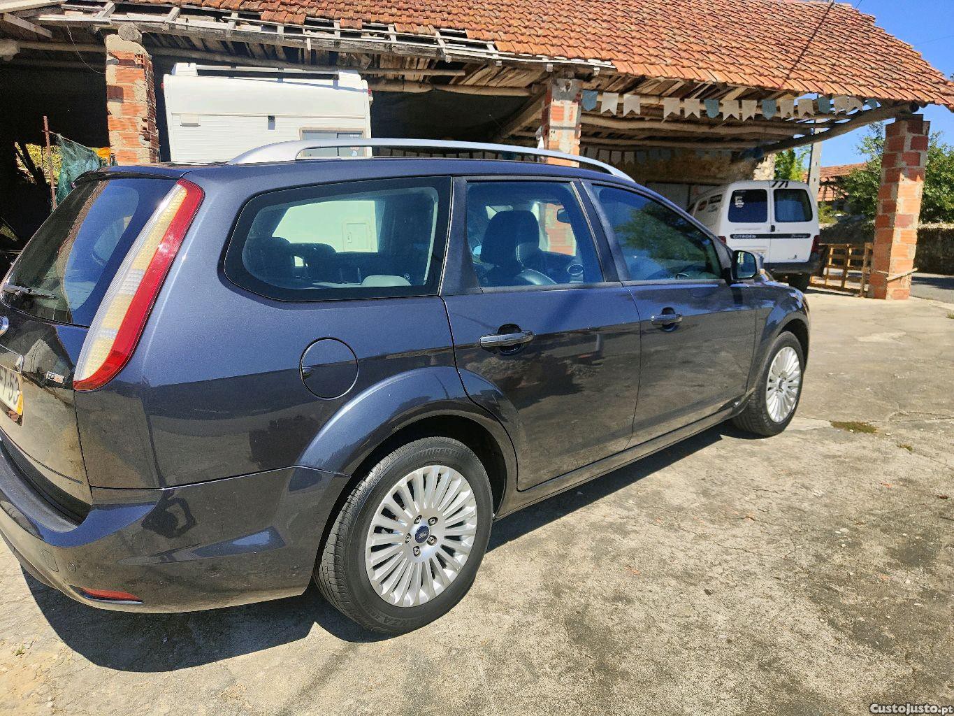Ford Focus SW - 08 foto 3