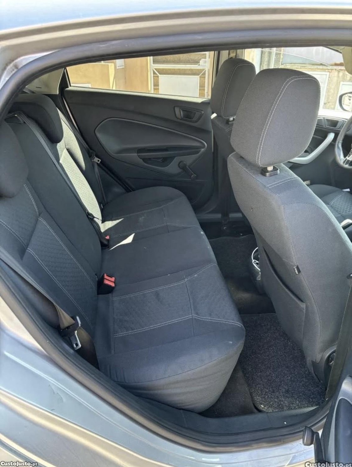 Ford Fiesta 1.4tdci — fotografia 2