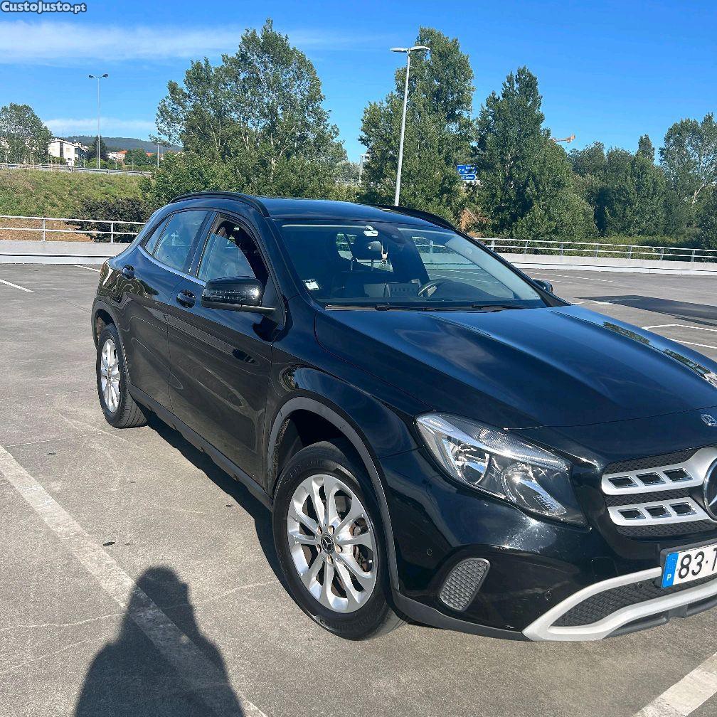 Mercedes-Benz GLA 180 d Style — fotografia 6