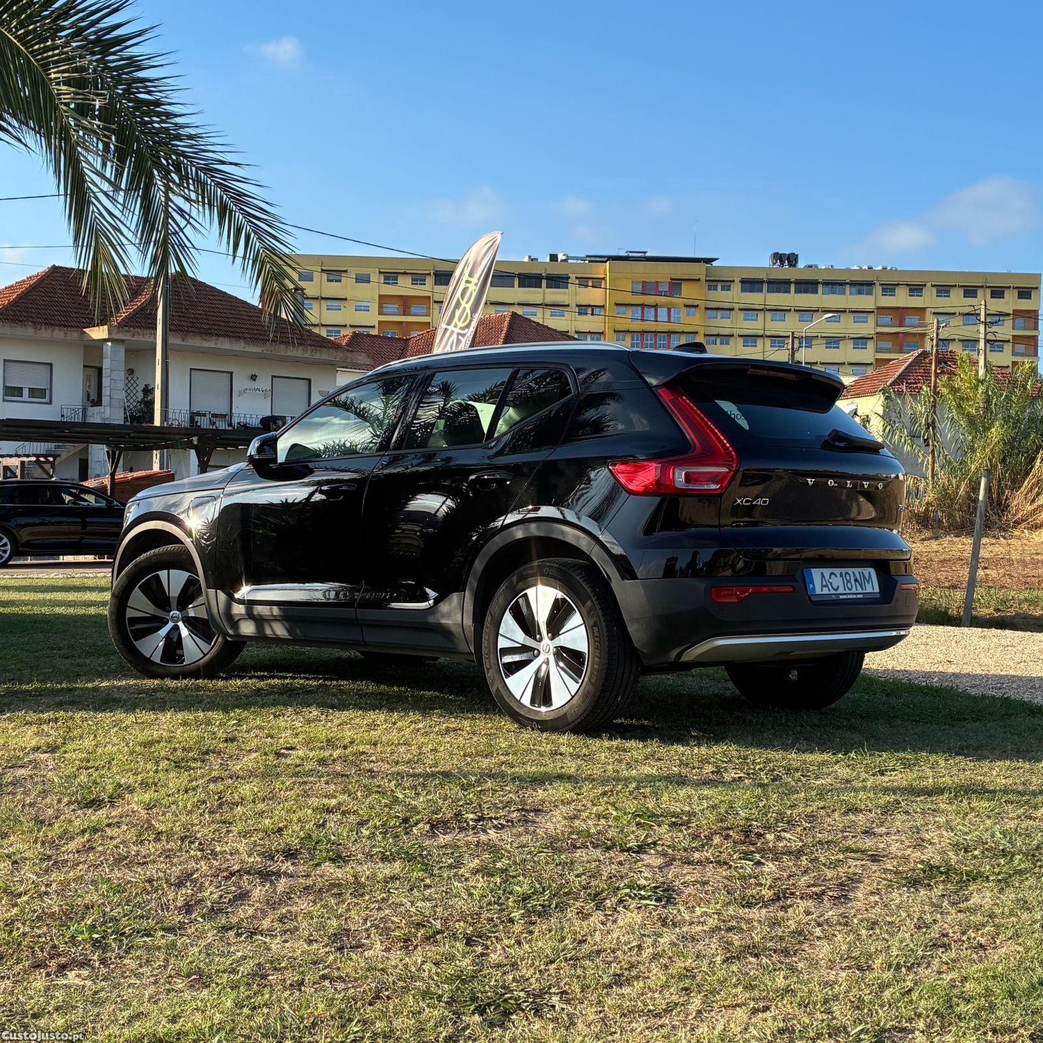 Volvo XC40 T5 Momentum Plus · Nacional - 20 foto 3