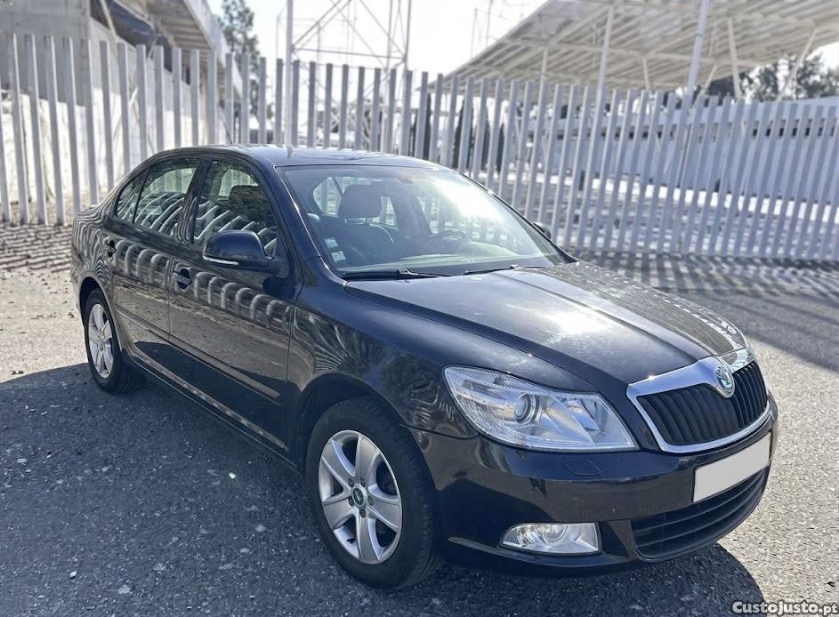 Skoda Octavia 1.6 - 09 foto 3