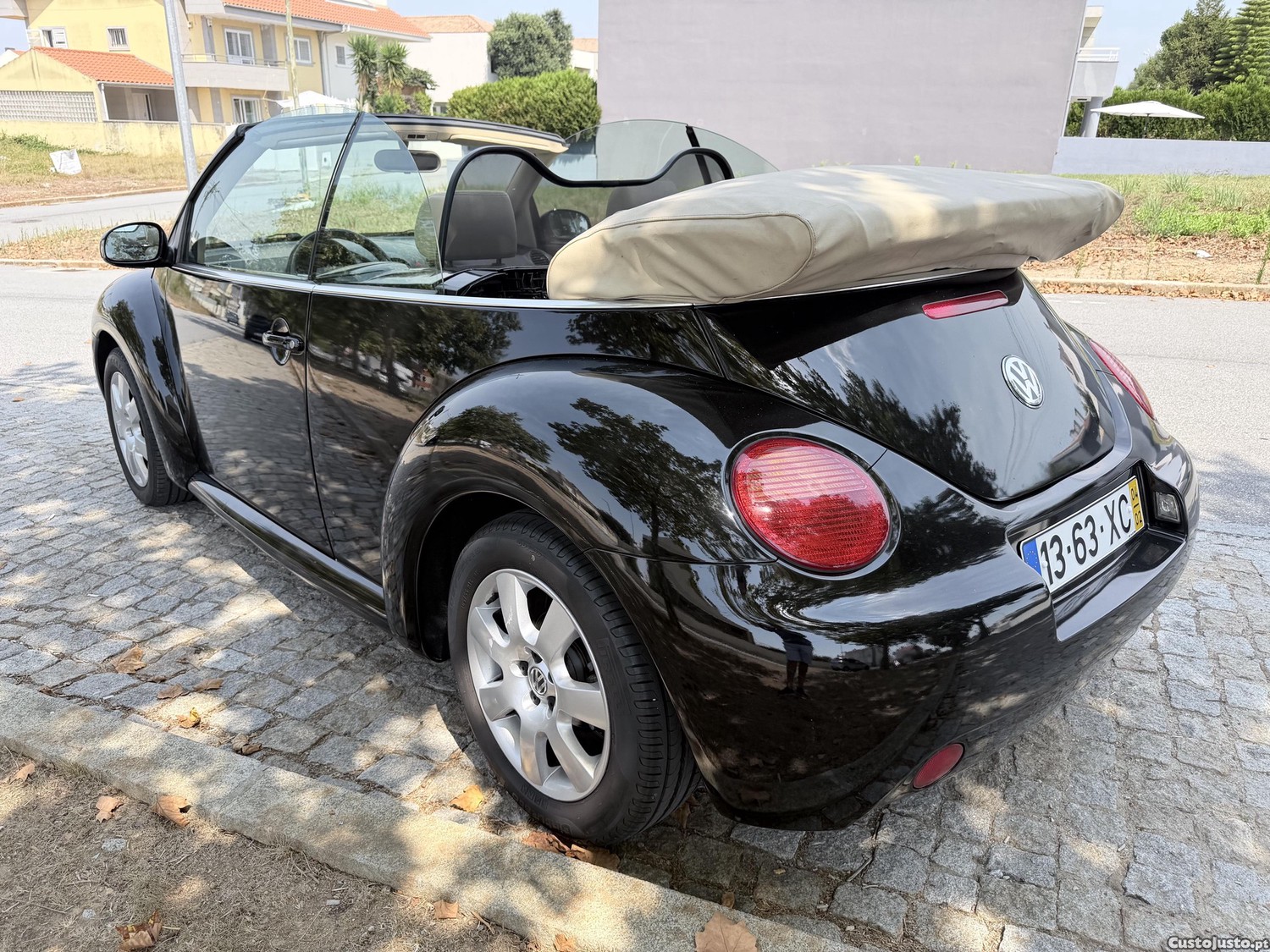 VW New Beetle Cabriolet 1.6  Full Extras Nacional — photo 2