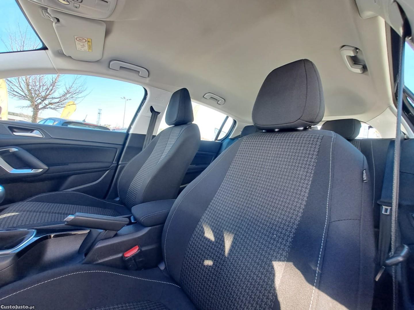 Peugeot 308 1.2 PureTech Active Pack — fotografia 6