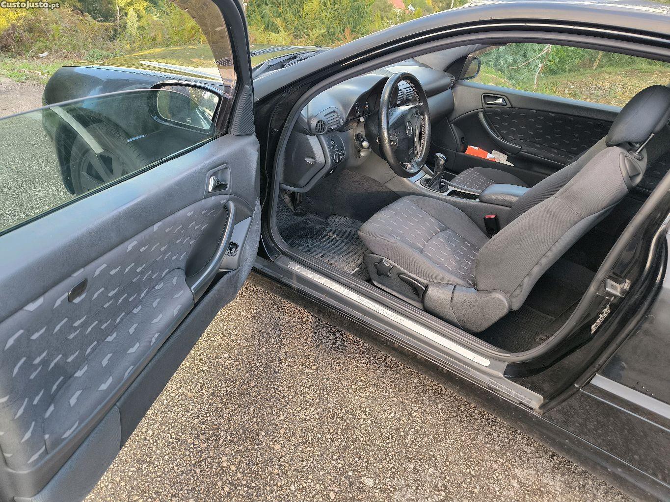 Mercedes-Benz C 220 2.0 150cv — fotografia 3
