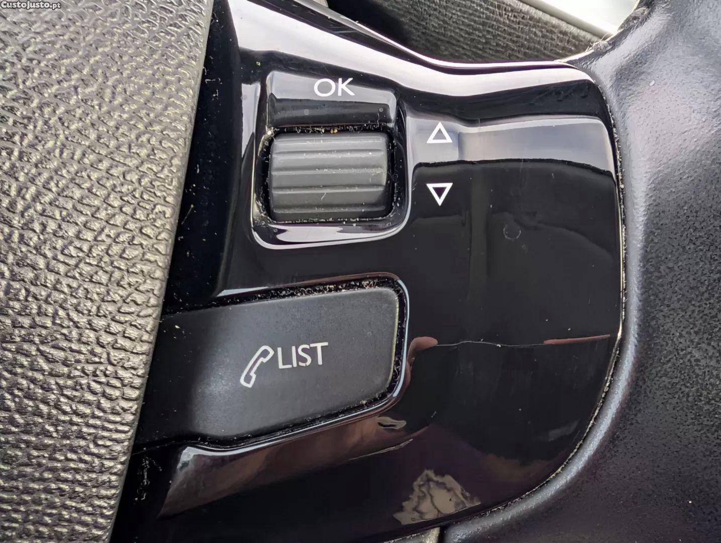 Peugeot 308 1.5 bluehdi style — fotografia 2