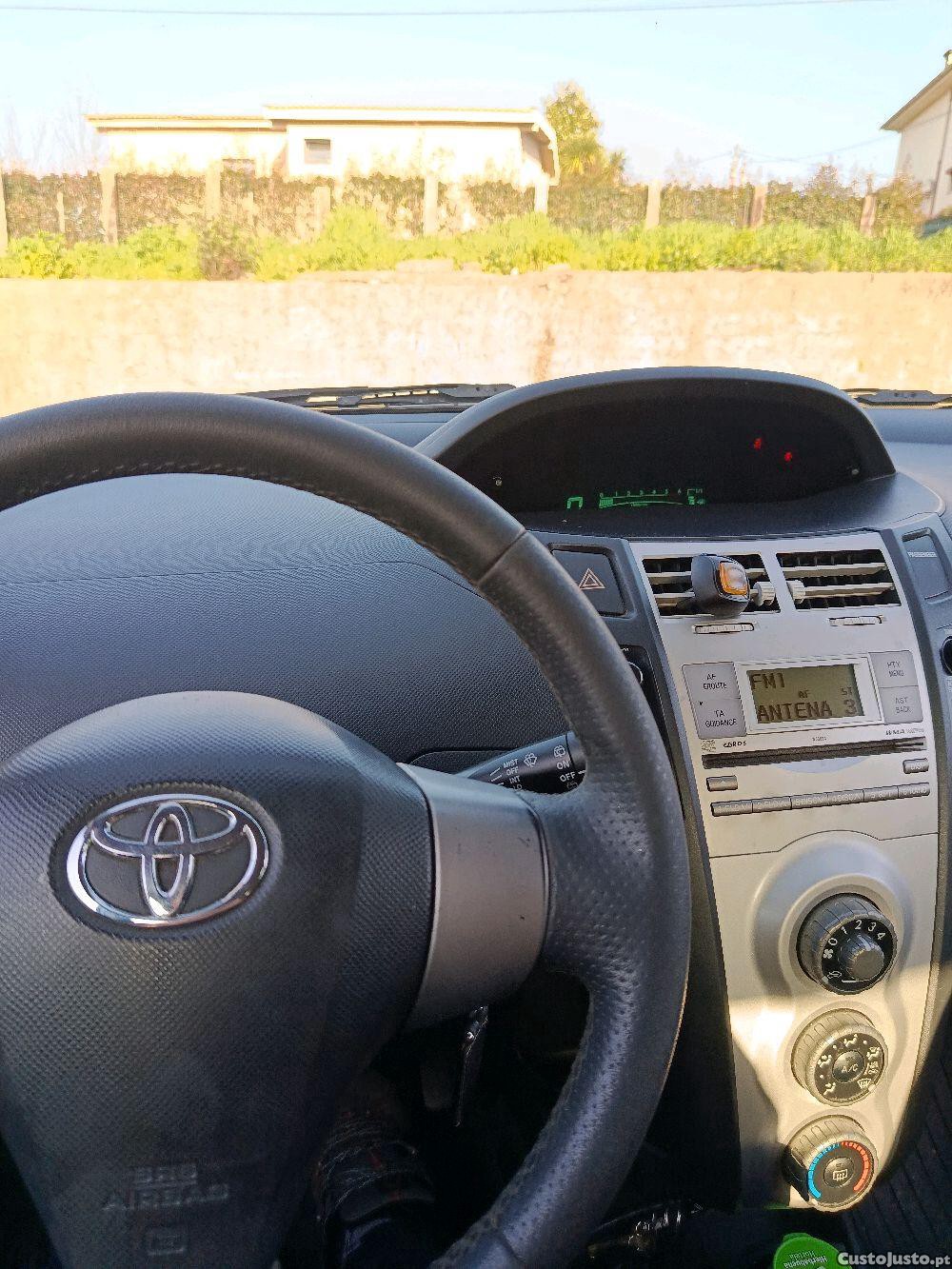 Toyota Yaris d4d — fotografia 4