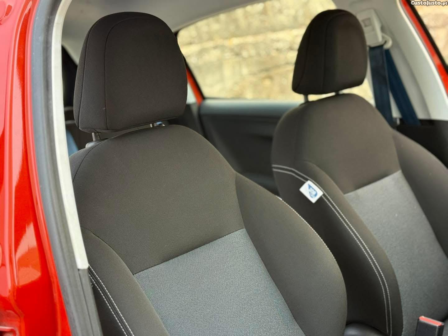 Peugeot 208 1.2 PureTech Like — fotografia 12