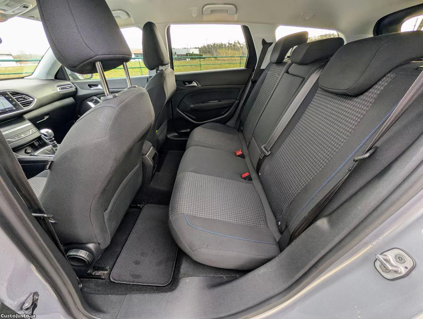 Peugeot 308 1.5 bluehdi style — fotografia 11