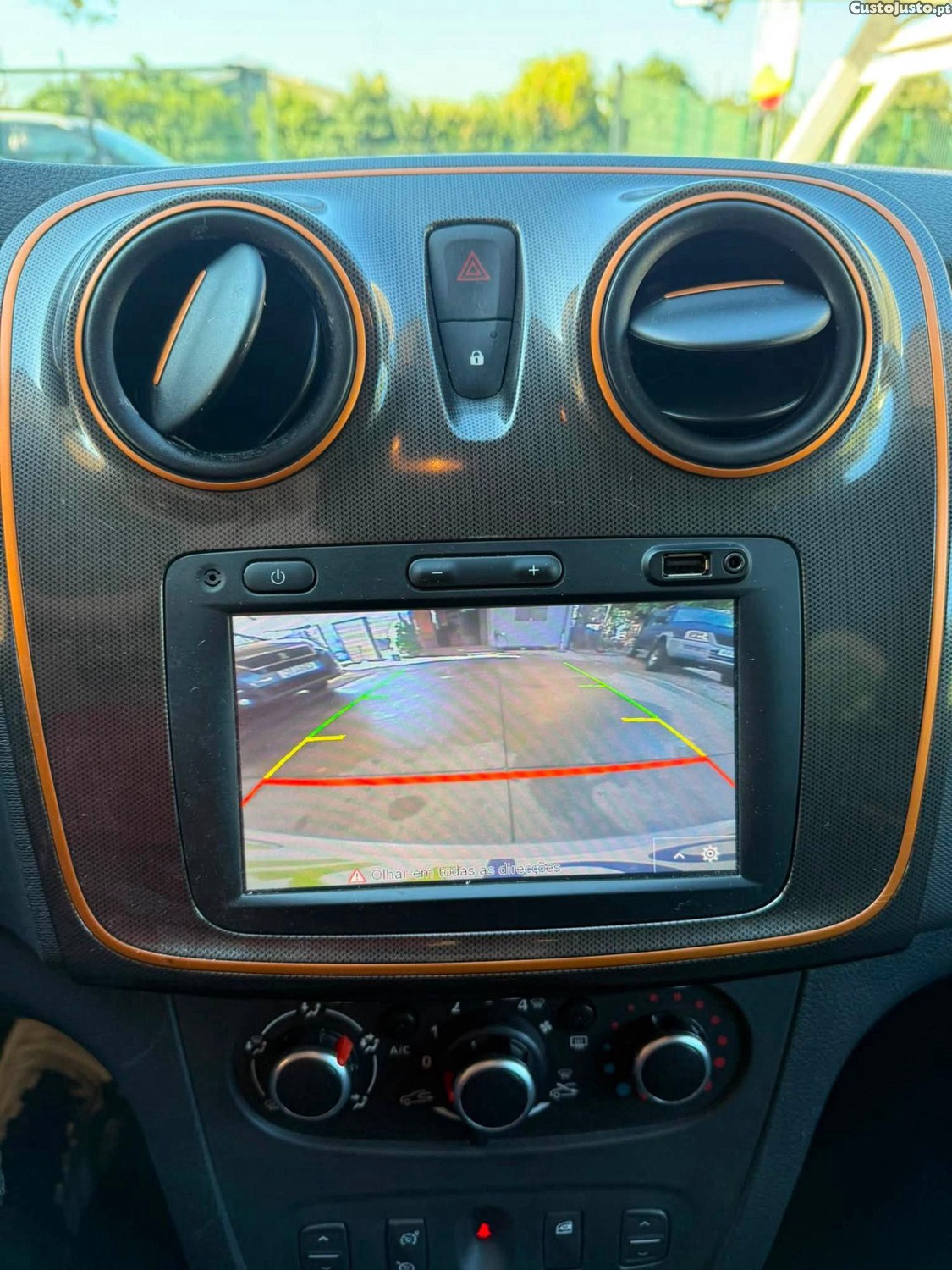 Dacia Sandero 1.5 Blue dCi Stepway — fotografia 5