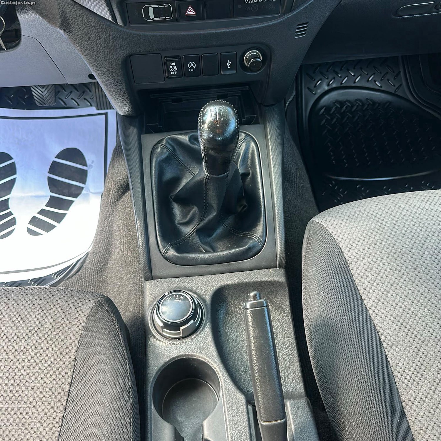 Mitsubishi L200 2.3 DI-D 4X4 SAPCE CAB INVITE NACIONAL — fotografia 4