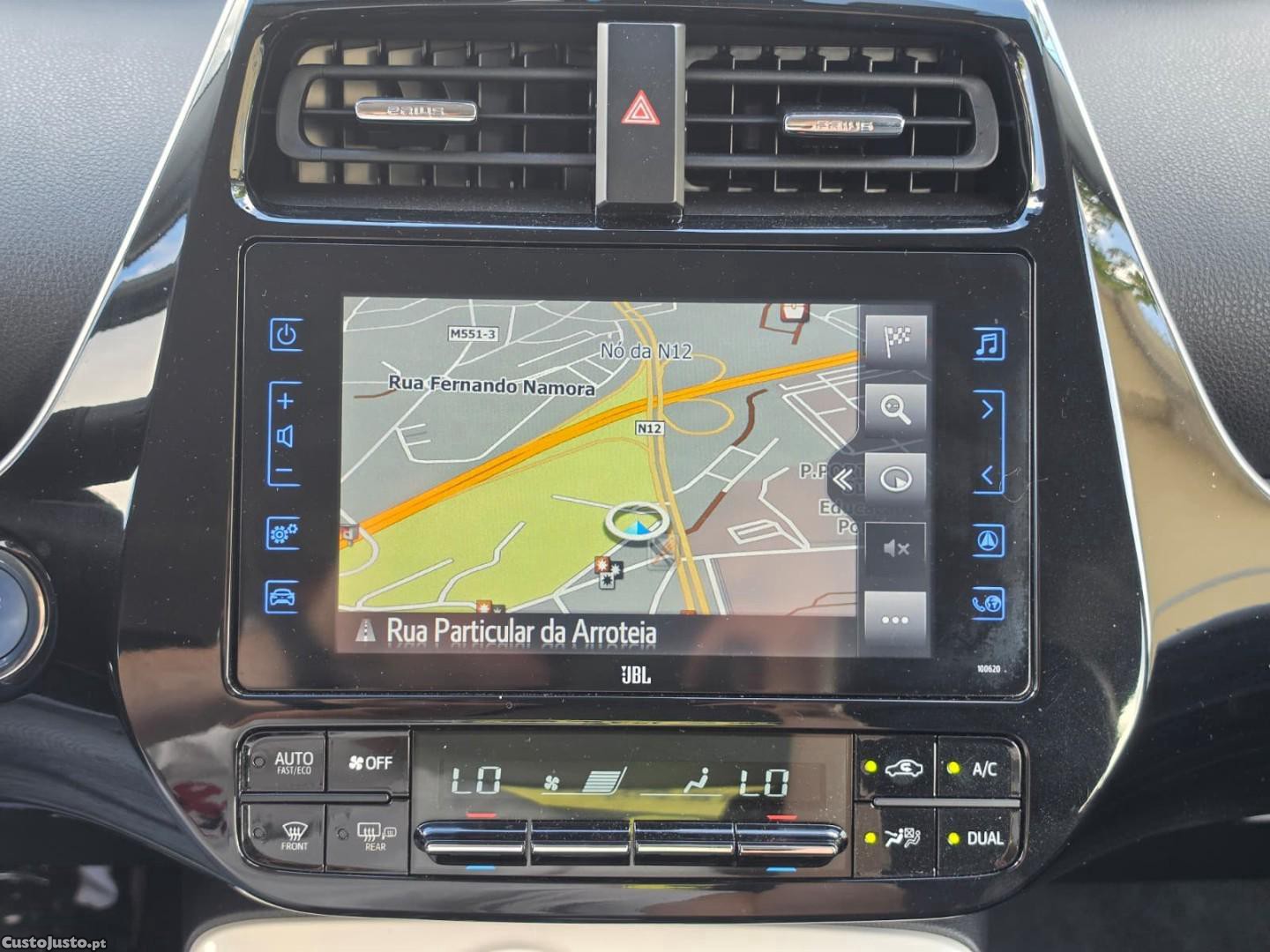 Toyota Prius 1.8 Plug-In Luxury Pele — fotografia 3