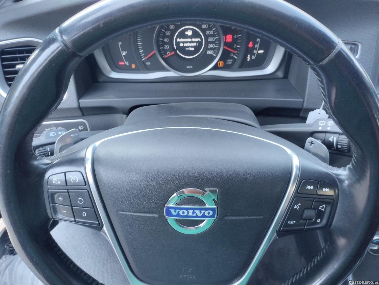 Volvo V60 2.0 D4 181CV MOMENTUM GEARTRONIC - FULL EXTRAS - C/ GARANTIA - COMO NOVA - "Preço Imbatível" — fotografia 5