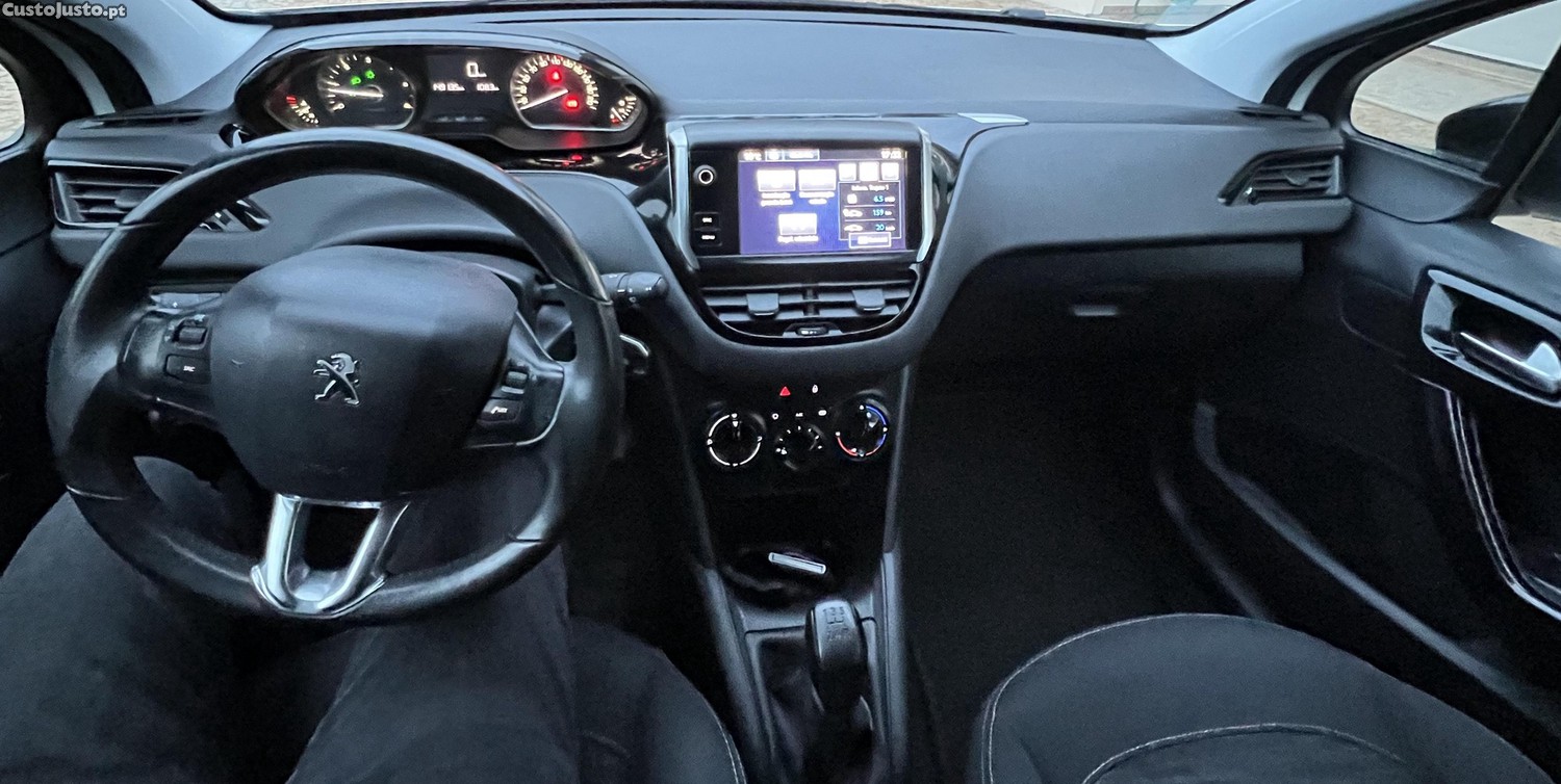 Peugeot 208 1.6 BlueHdi 2.L 100cv 13-2016 155.000 klm Nacional — fotografia 6