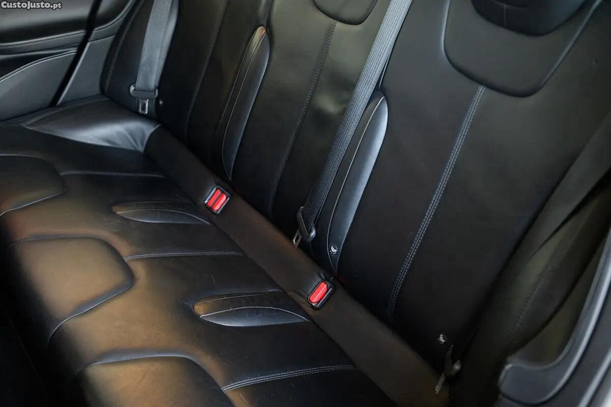 Tesla Model S 85 Standard RWD — fotografia 8
