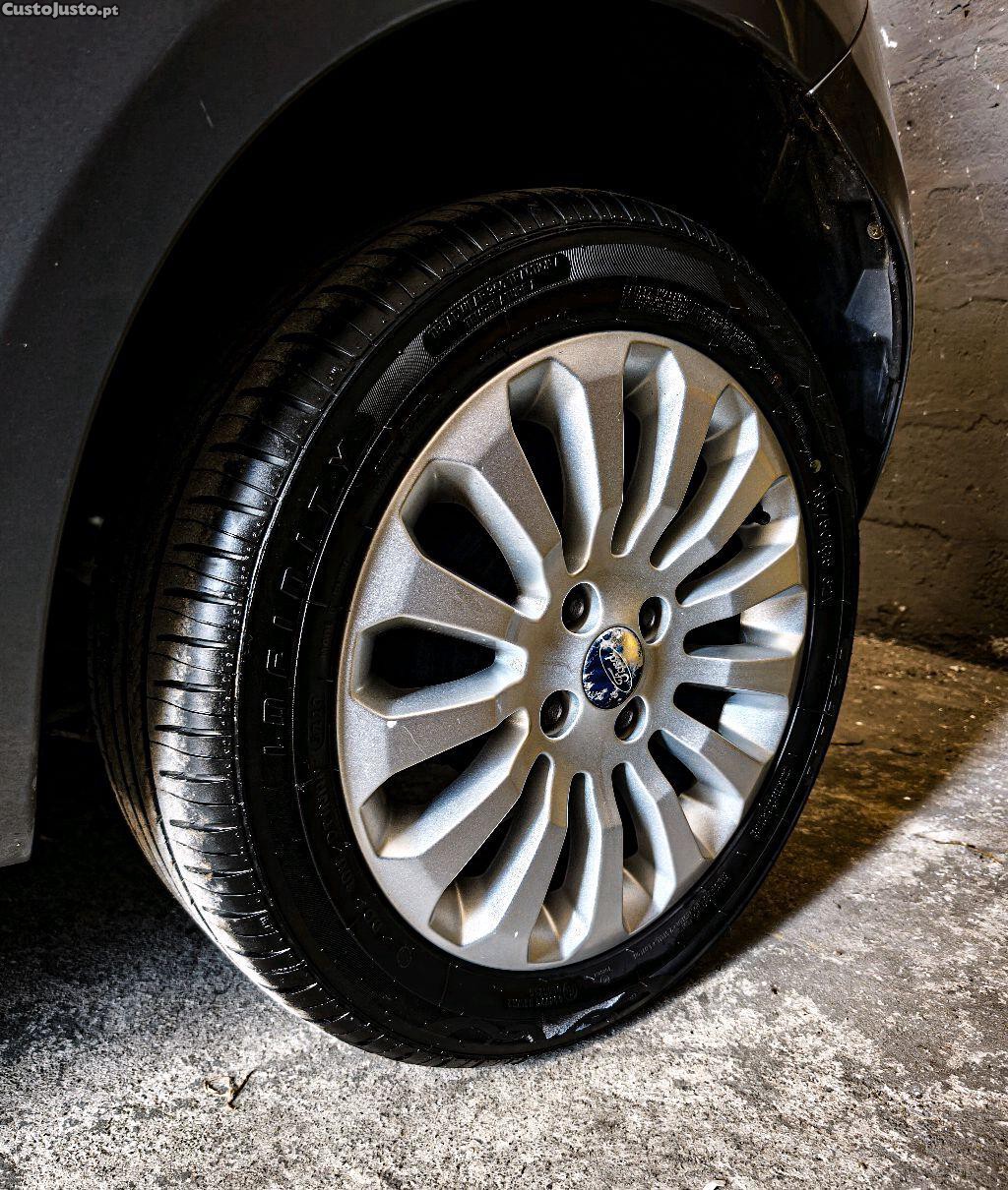 Ford KA 1.2 — fotografia 2