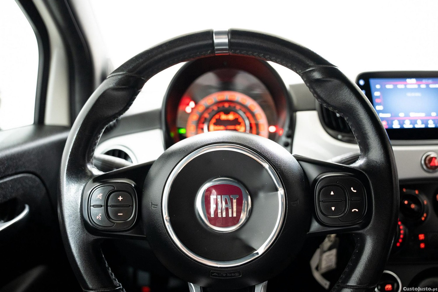 Fiat 500 1.0 Hybrid Connect — fotografia 9