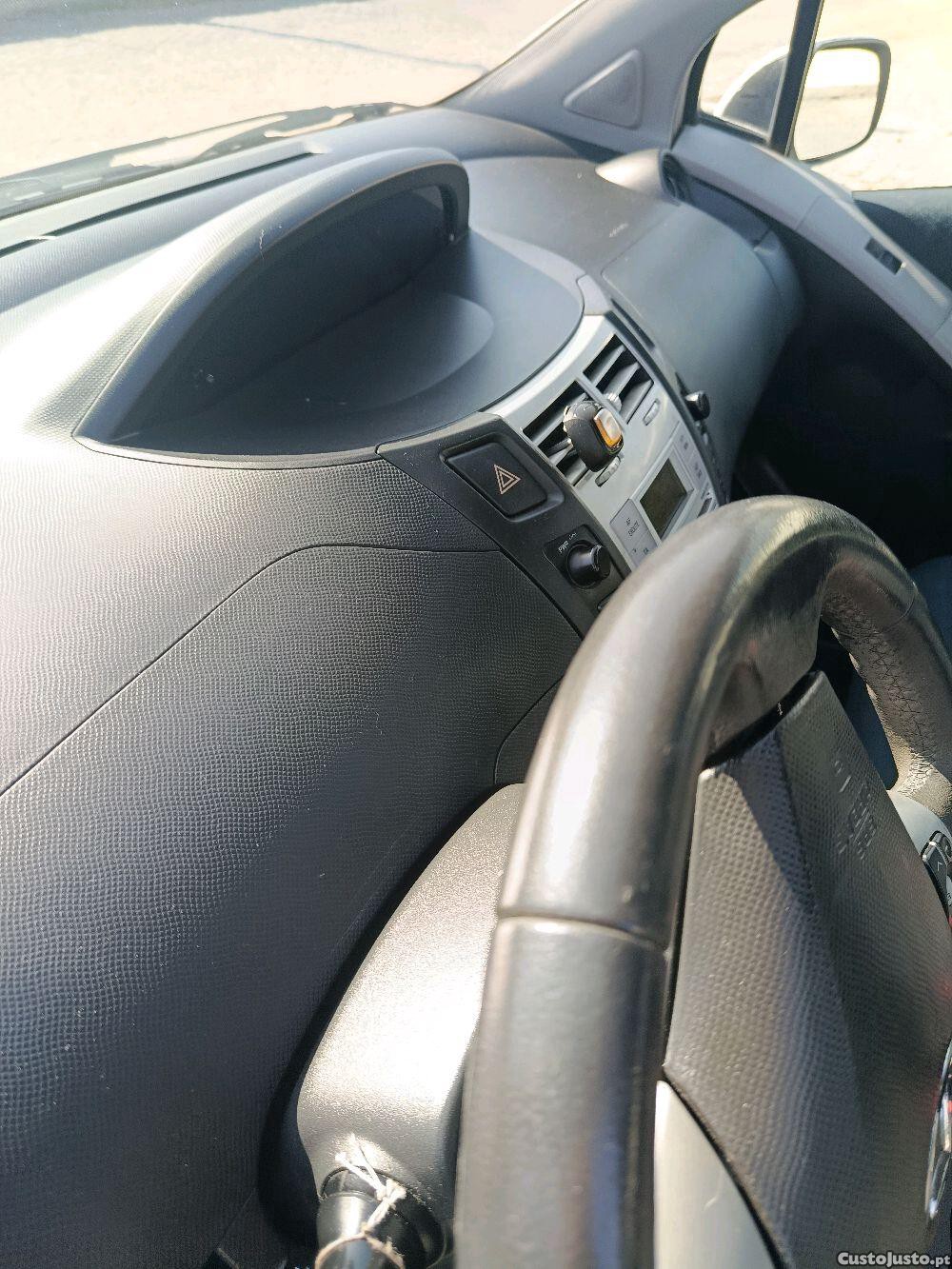 Toyota Yaris d4d — fotografia 3