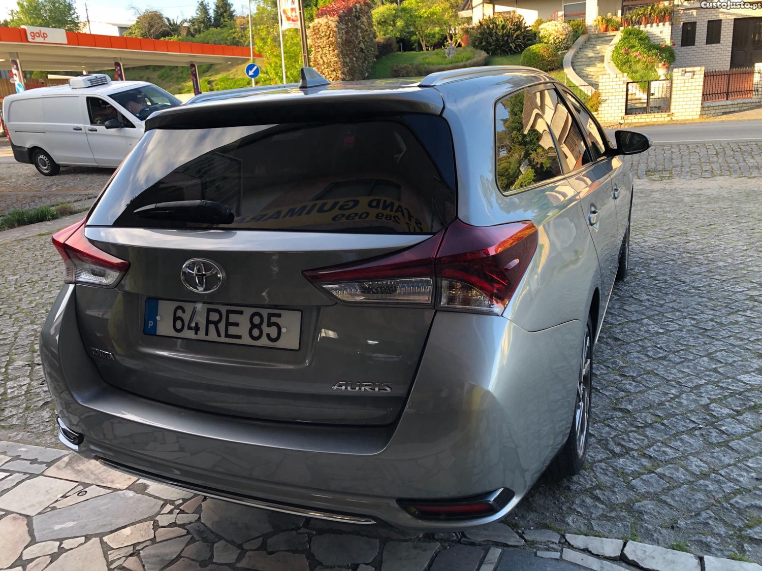 Toyota Auris D/4D — fotografia 9