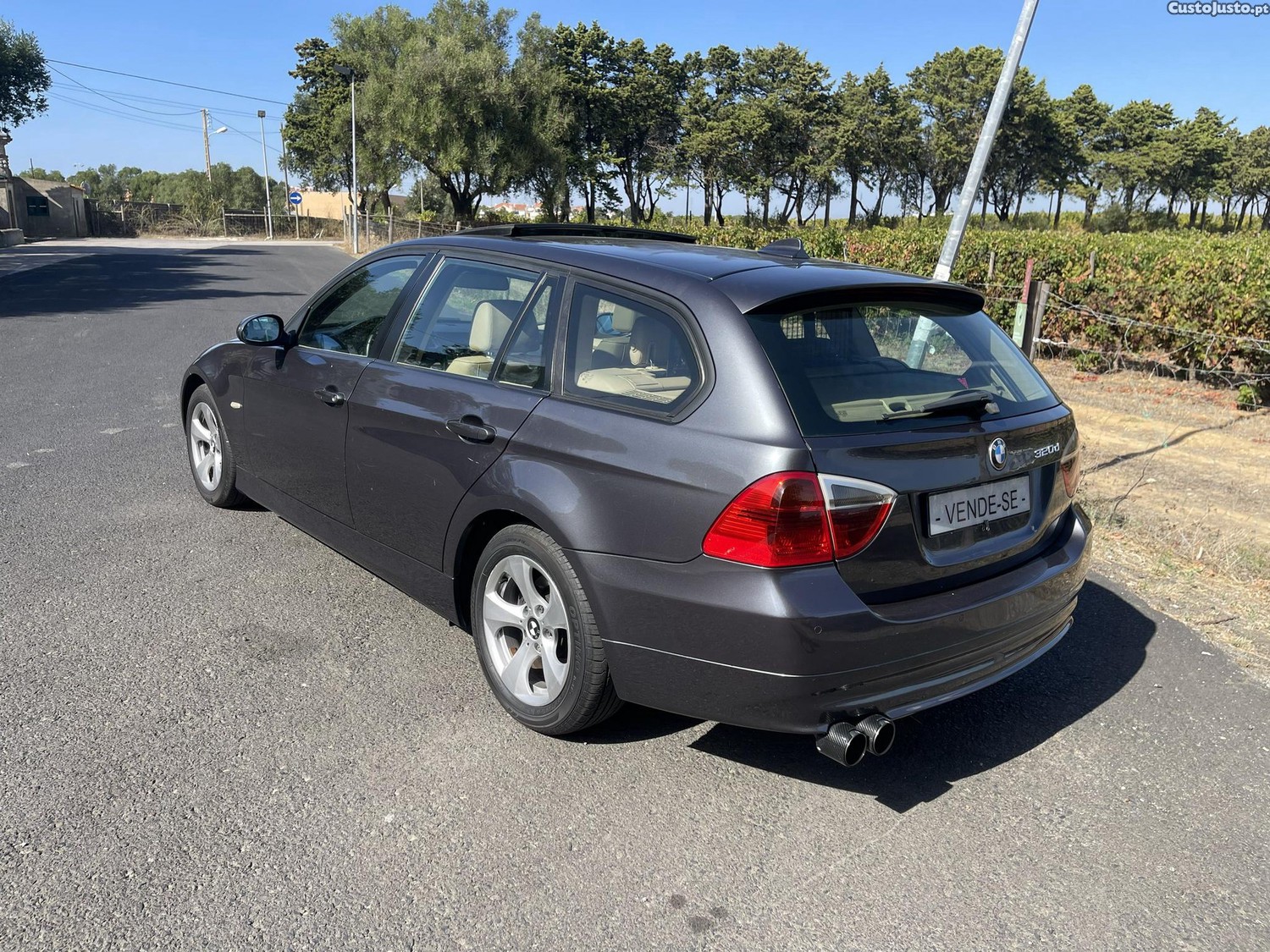 BMW 320 D — fotografia 11