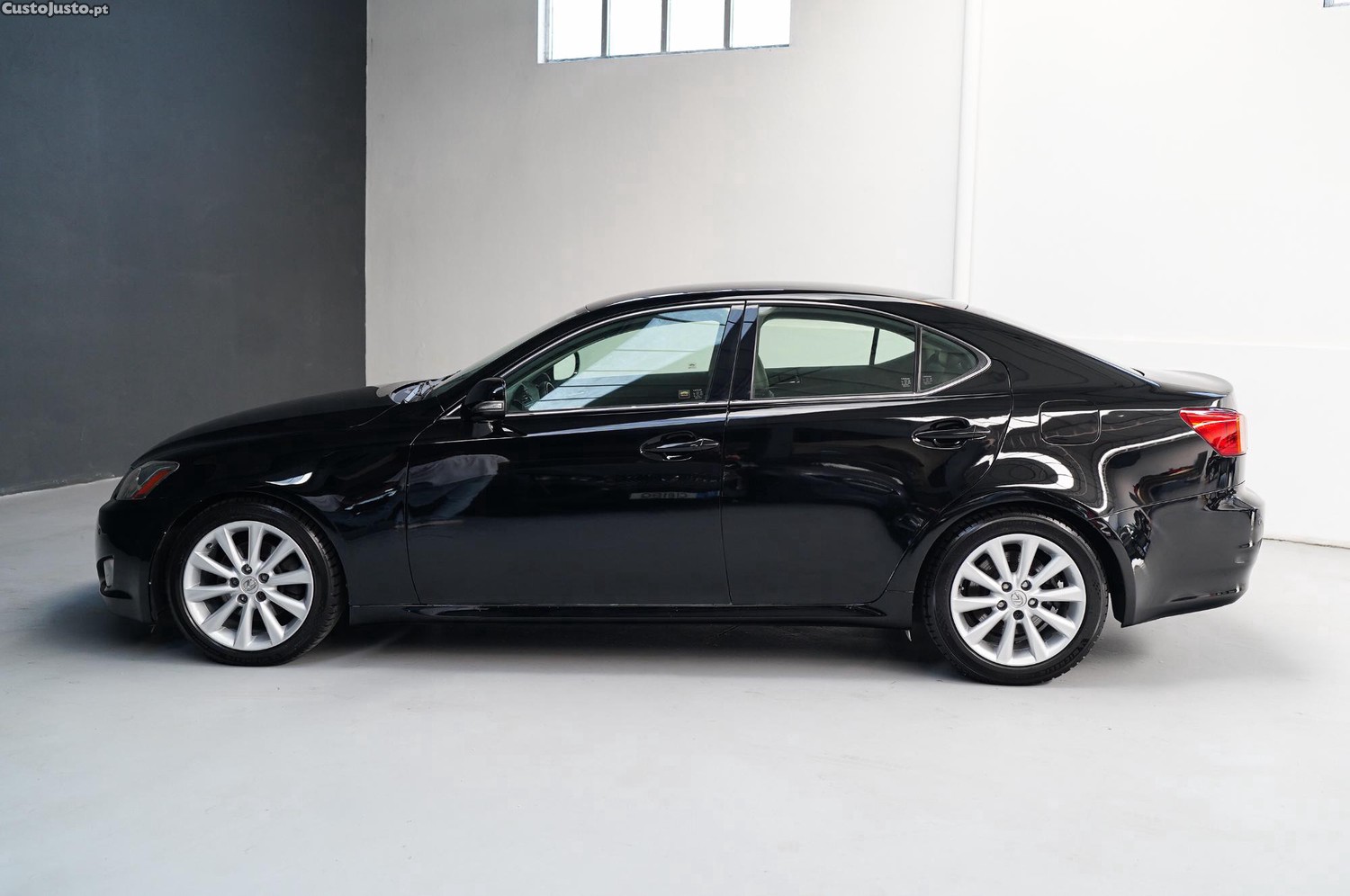 Lexus IS Executive 2G — fotografia 3