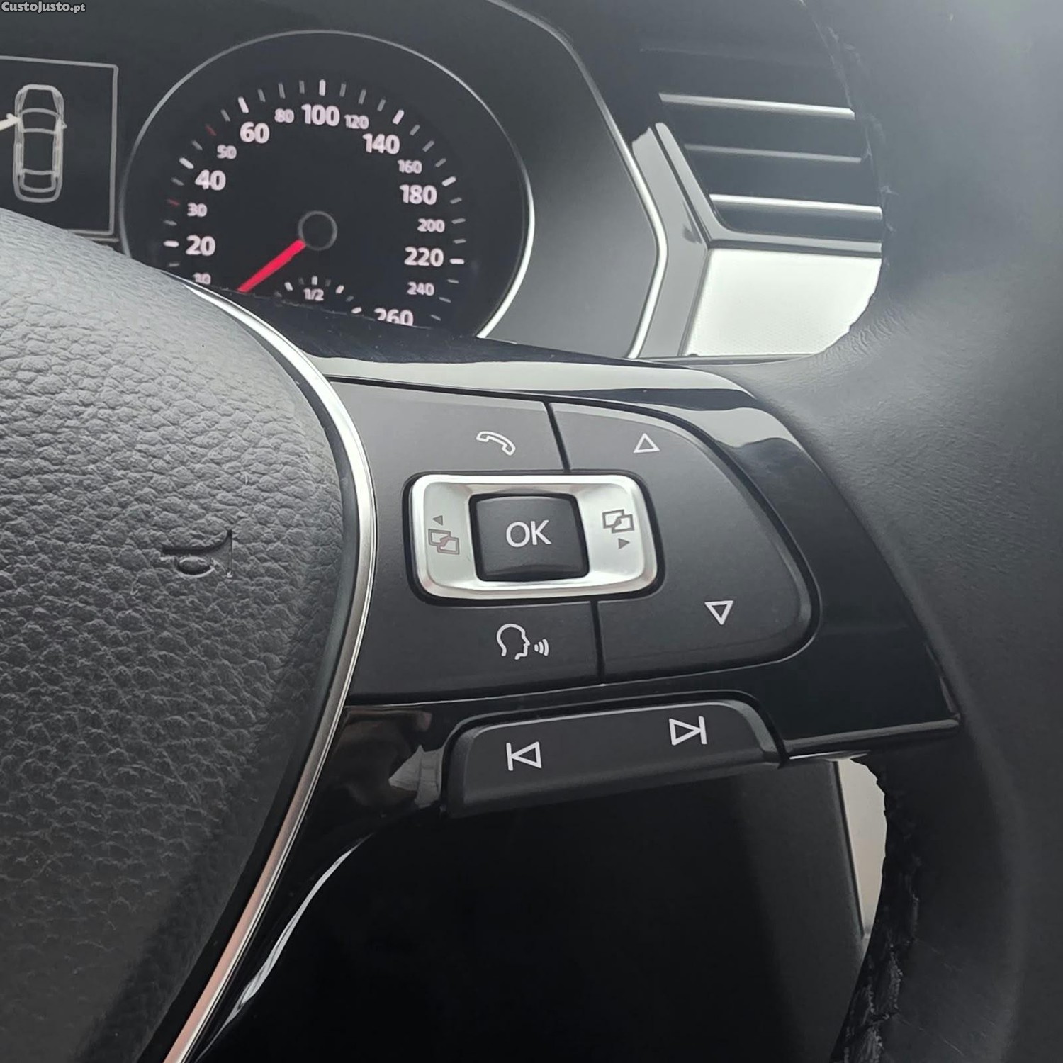 Volkswagen Passat 2.0 TDi Confortline — fotografia 6