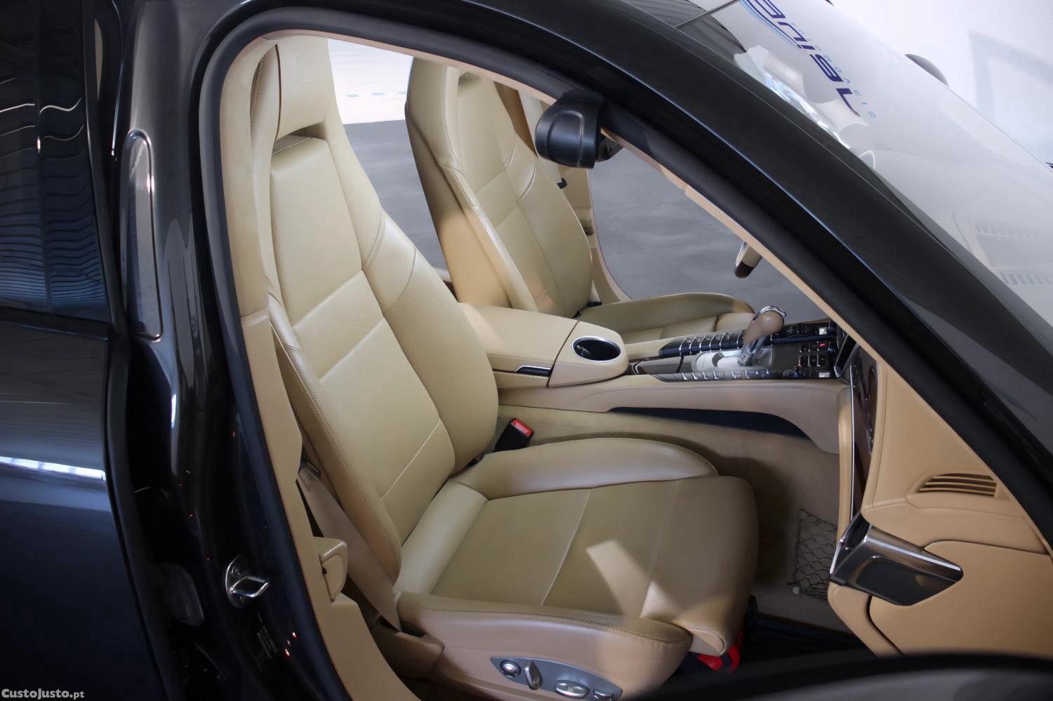 Porsche Panamera 4 GTS PDK — fotografia 10