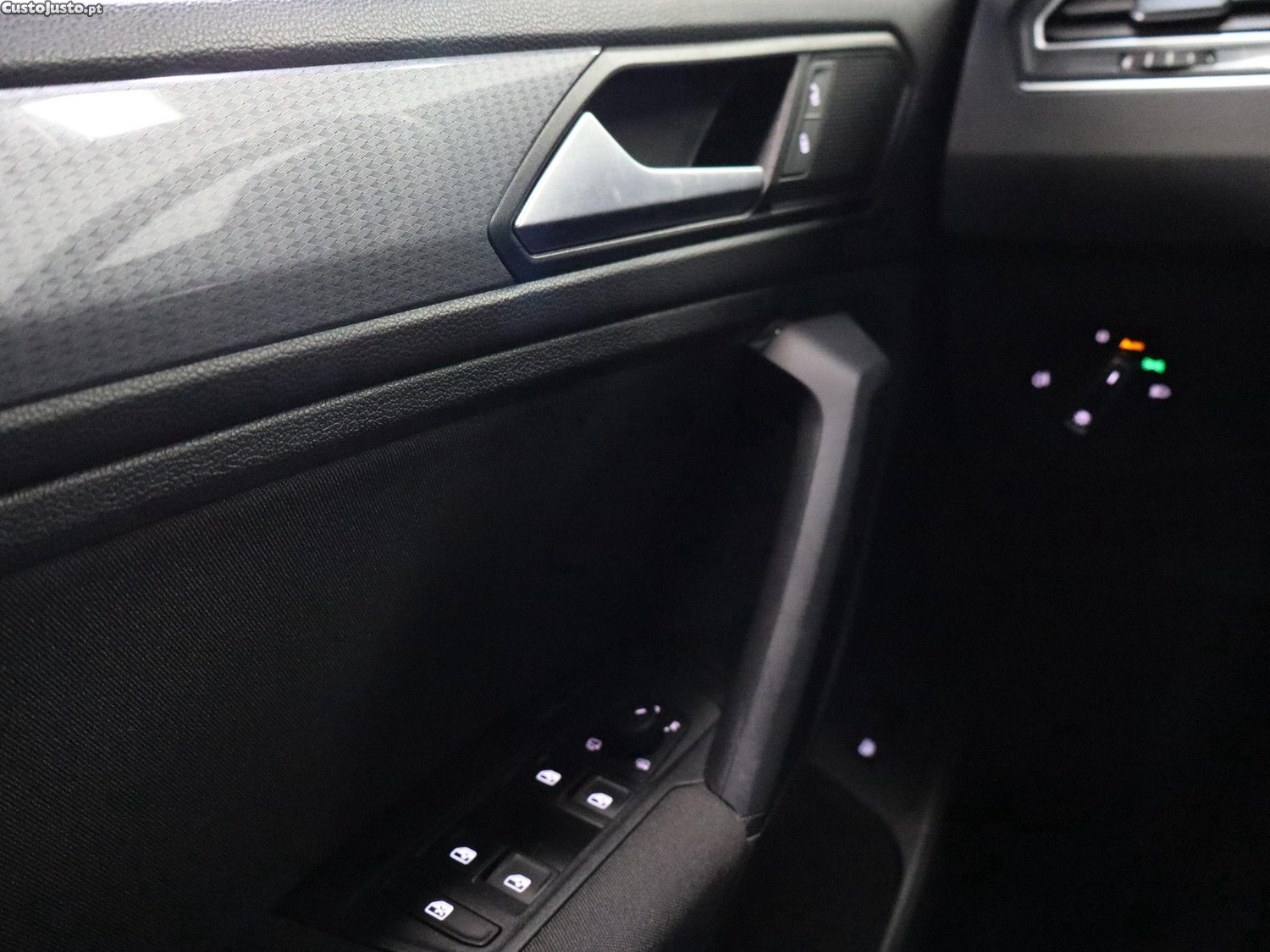 Volkswagen Tiguan 1.4 TSI eHybrid Conceptline DSG — fotografia 8