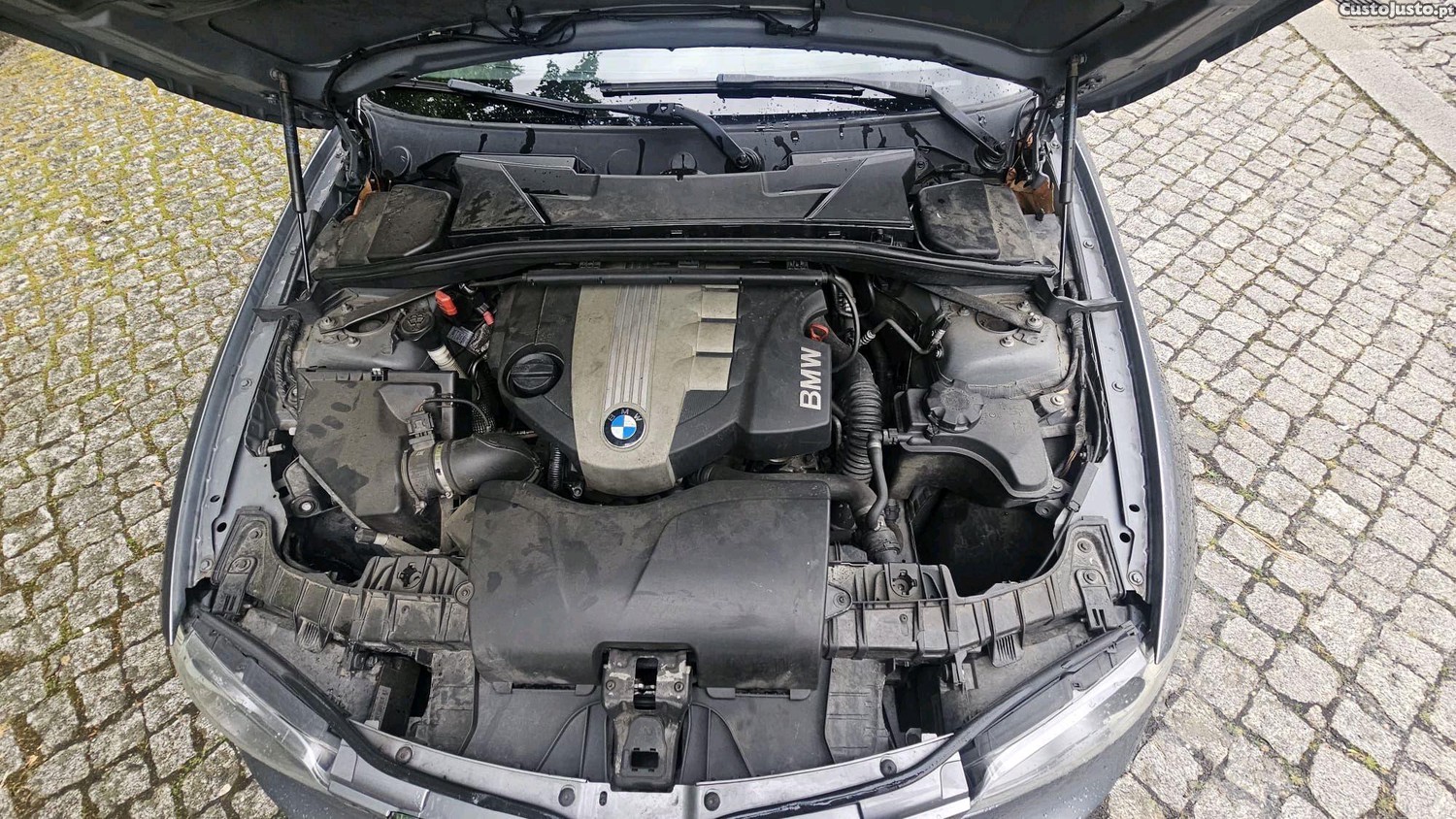 BMW 118 D 2.0 TB — fotografia 8
