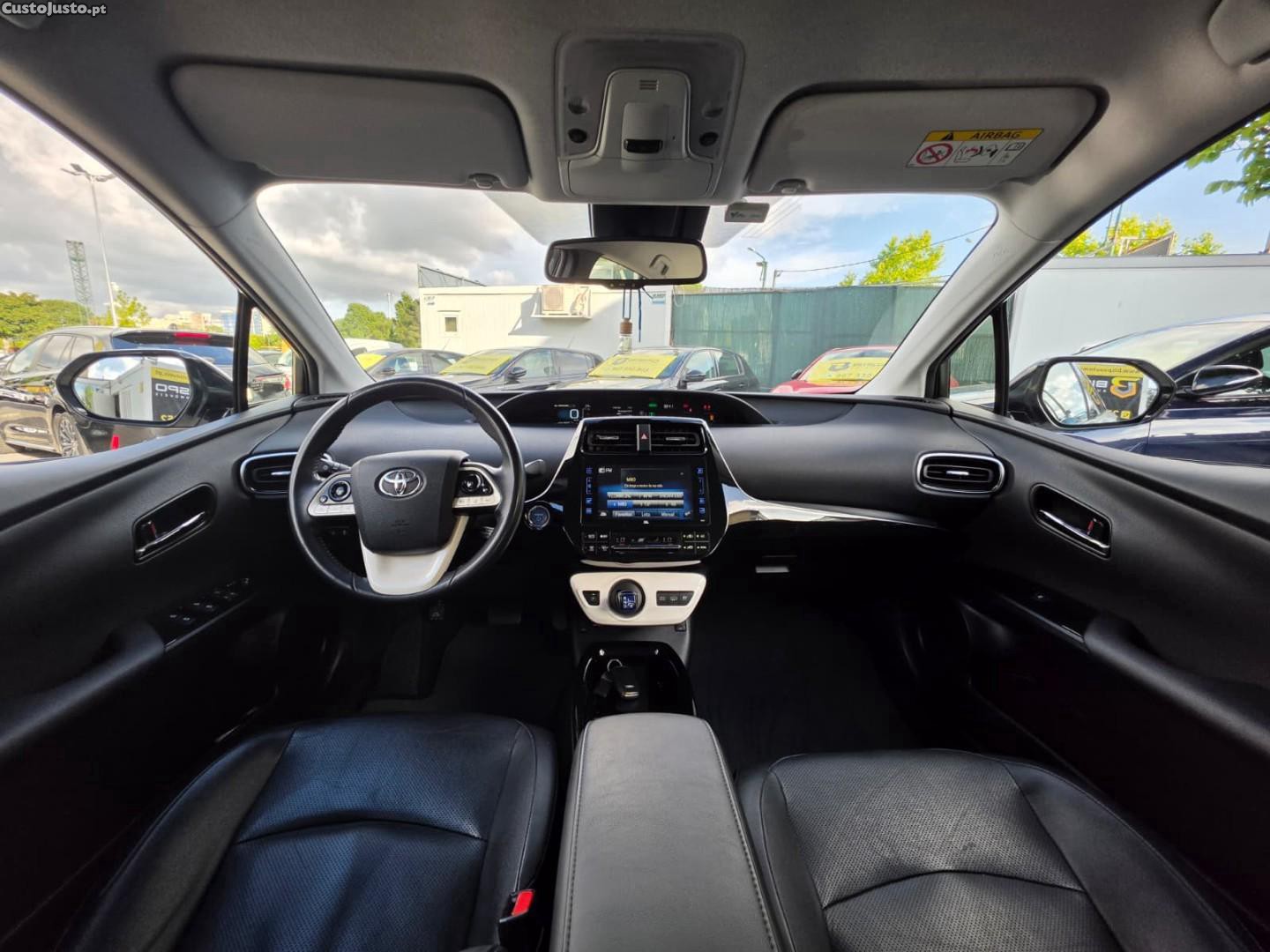 Toyota Prius 1.8 Plug-In Luxury Pele — fotografia 4