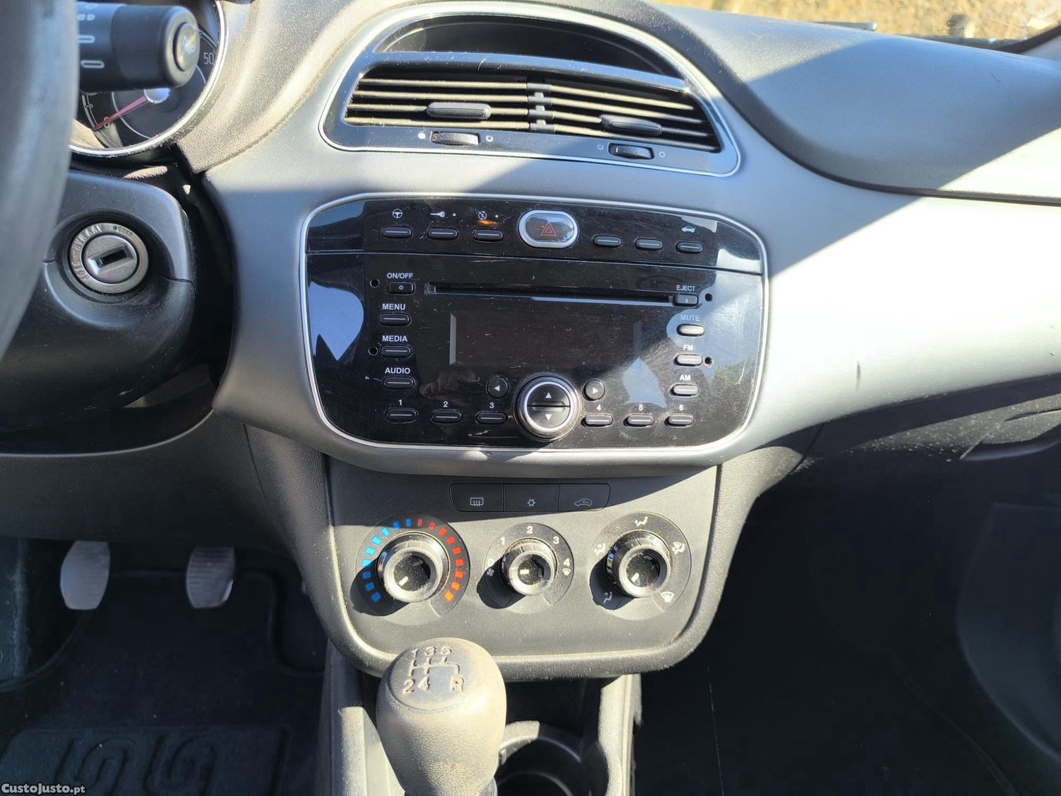 Fiat Punto Evo 1.2 | Apenas 91.000kms | Manutenção em dia — fotografia 2