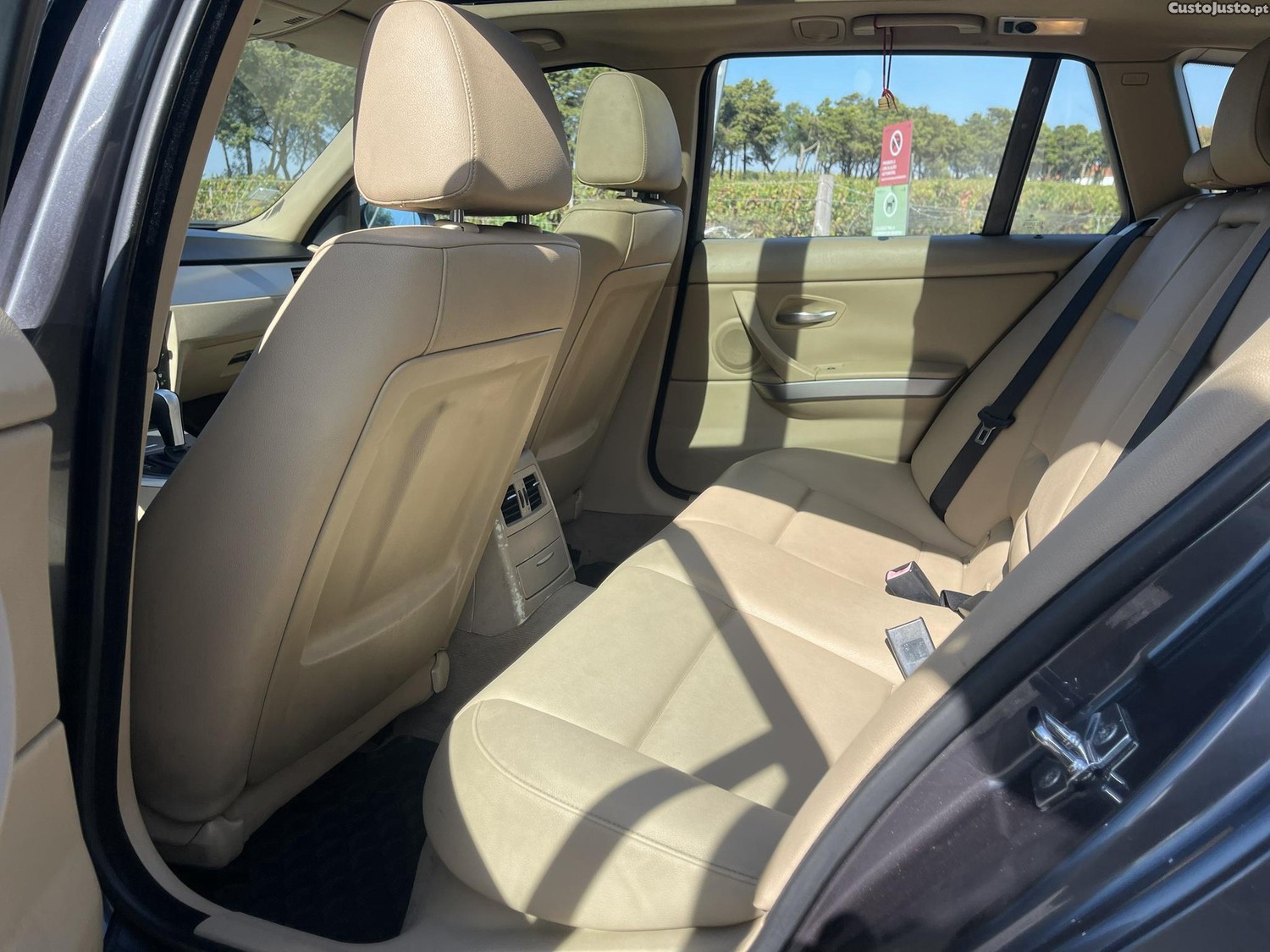 BMW 320 D — fotografia 4