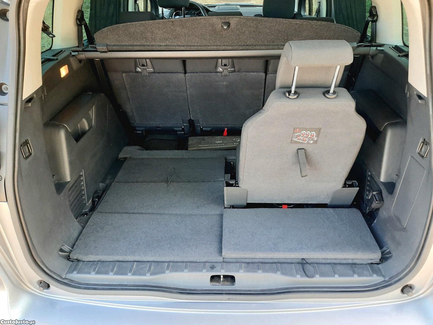 Peugeot 5008 1.6 BlueHDi Allure — fotografia 4