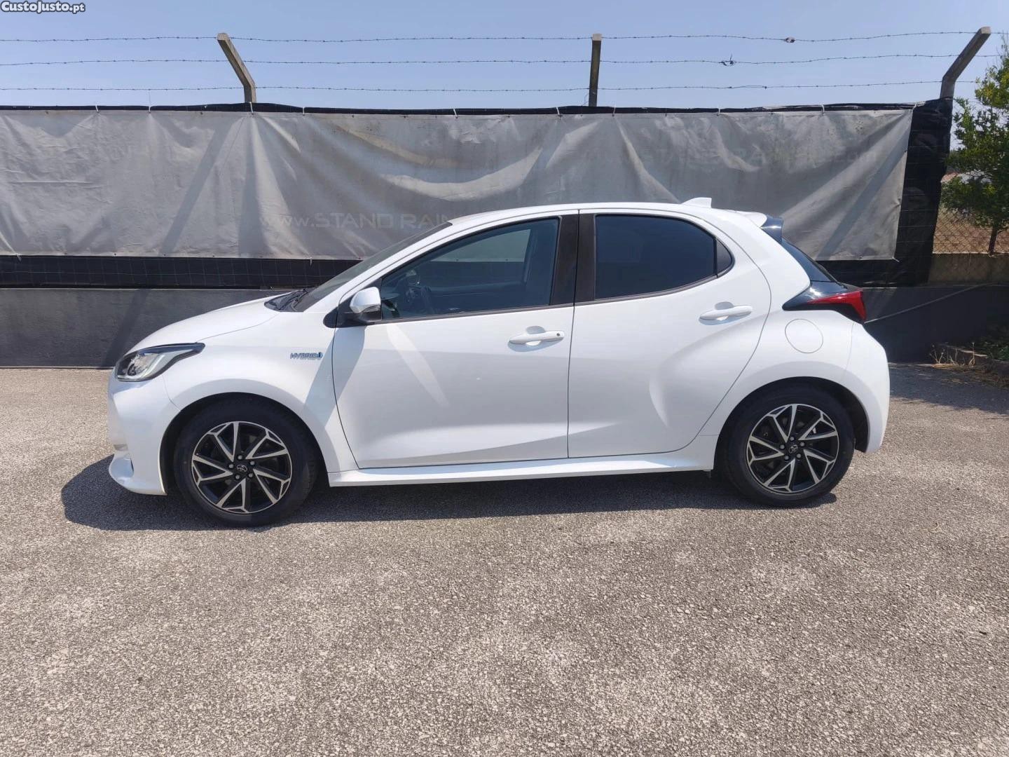 Toyota Yaris 1.5 HDF Exclusive — photo 2