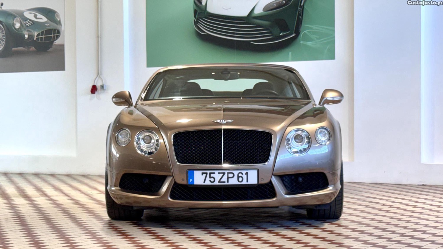 Bentley Continental GTC V8 - 14 foto 2